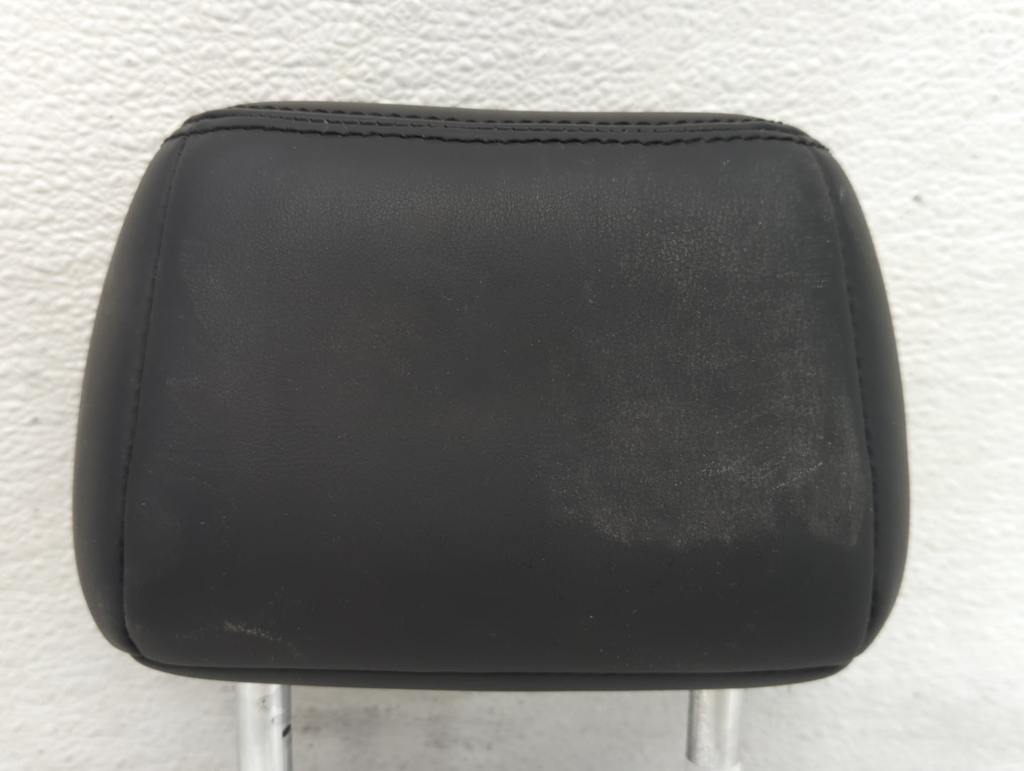 2018 Infiniti Q50 Headrest Head Rest Rear Center Seat Fits OEM Used Auto Parts - Oemusedautoparts1.com
