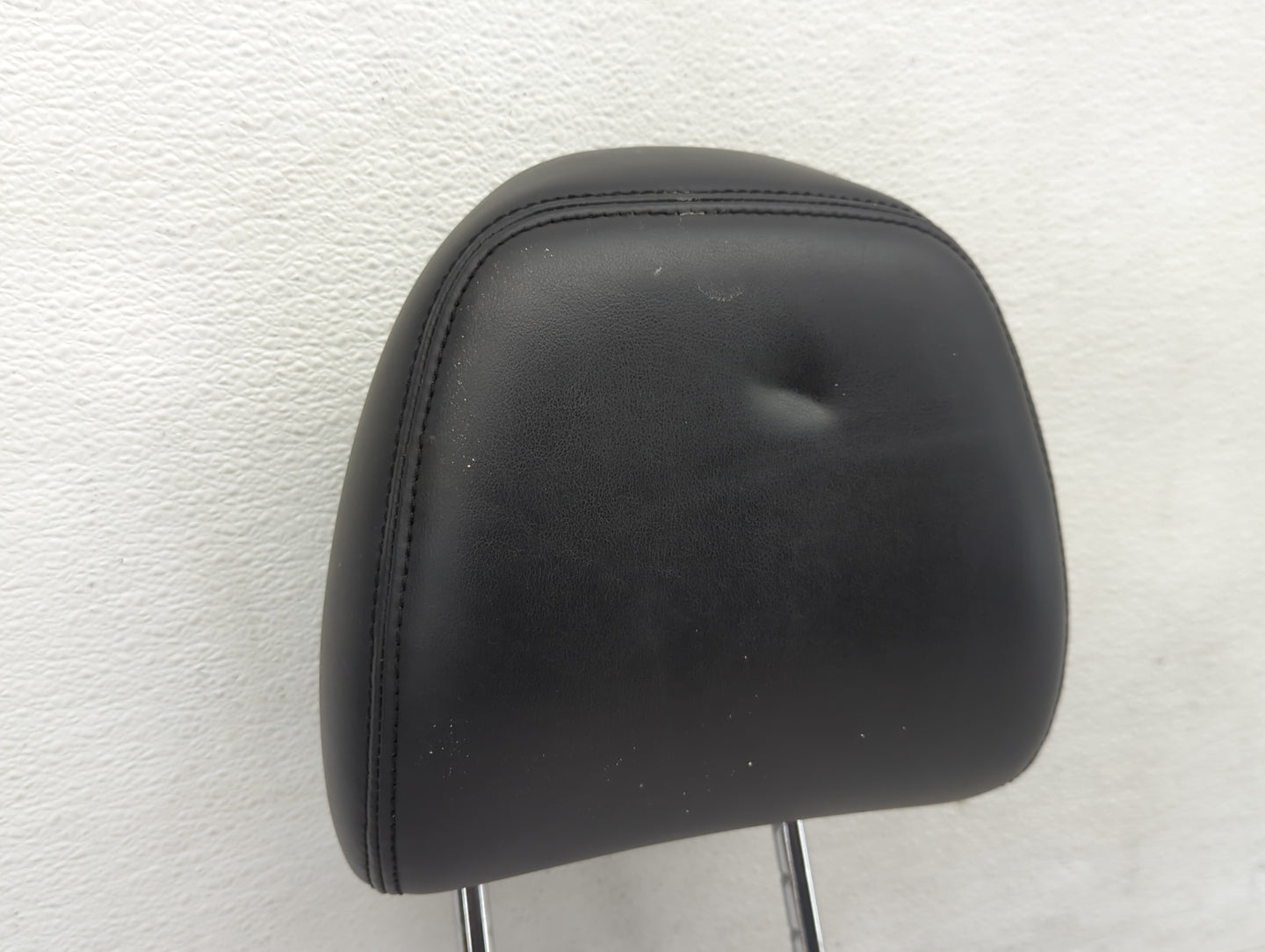 2017-2018 Infiniti Q50 Headrest Head Rest Front Driver Passenger Seat - Oemusedautoparts1.com