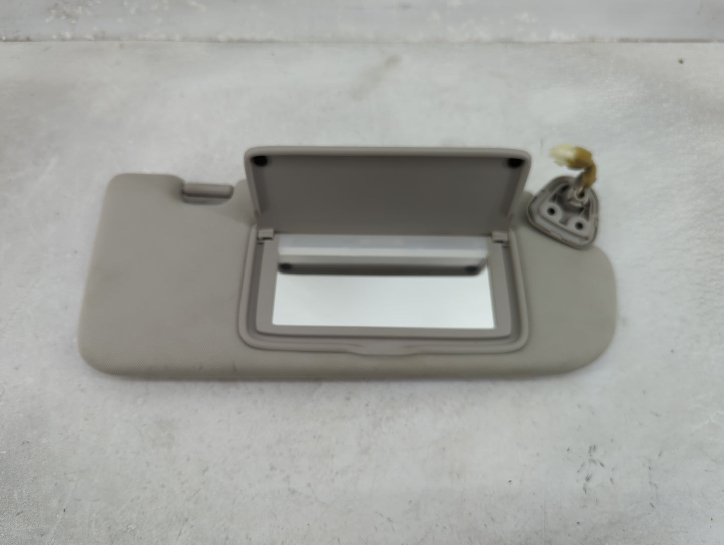 2014-2020 Infiniti Q50 Sun Visor Shade Replacement Passenger Right Mirror Fits Fits 2014 2015 2016 2017 2018 2019 2020 OEM U