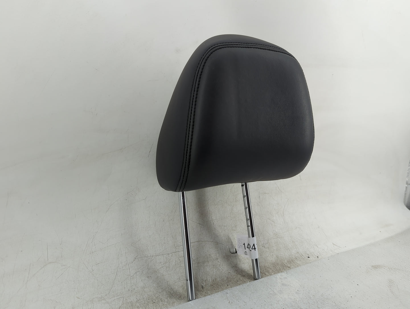 2018 Infiniti Q50 Headrest Head Rest Front Driver Passenger Seat Black - Oemusedautoparts1.com