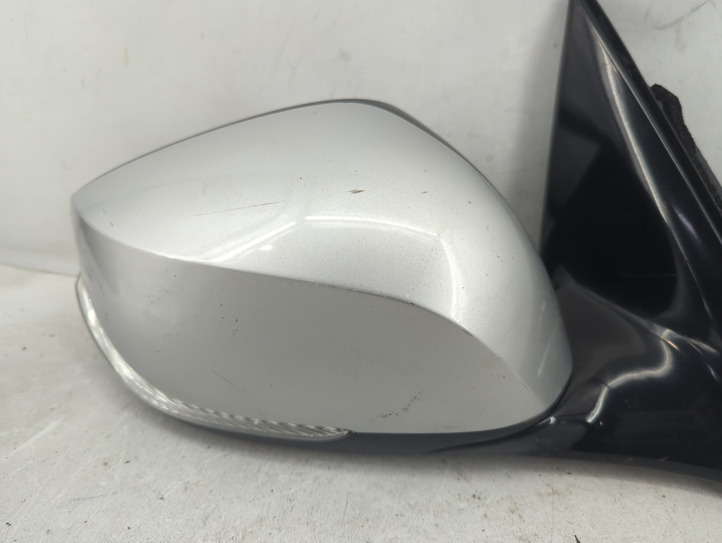 2014-2020 Infiniti Q50 Passenger Side View Mirror - Right Door Mirror OEM Used - Oemusedautoparts1.com