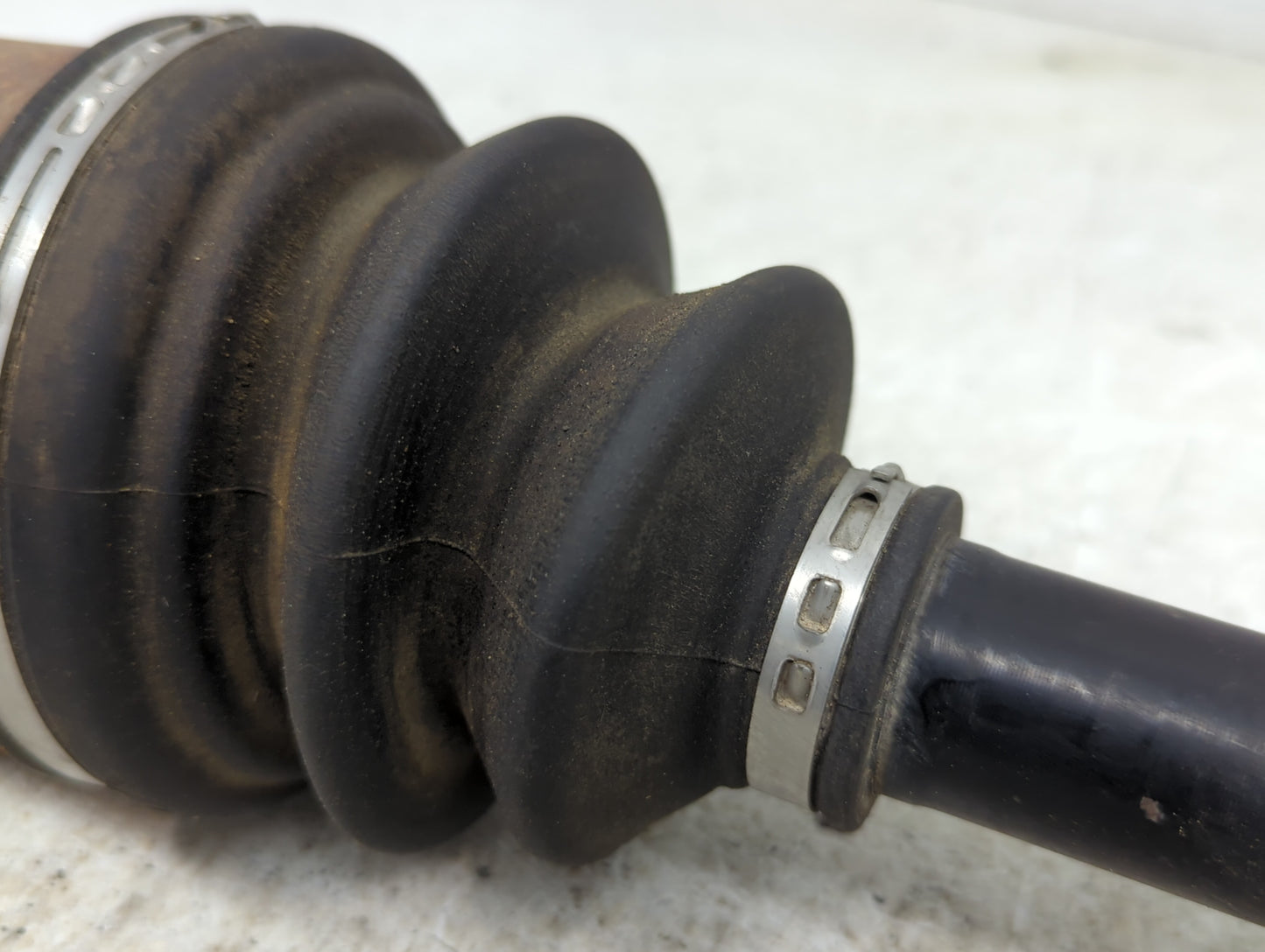 2014-2020 Infiniti Q50 Axle Shaft Front Driver Cv C/v - Oemusedautoparts1.com