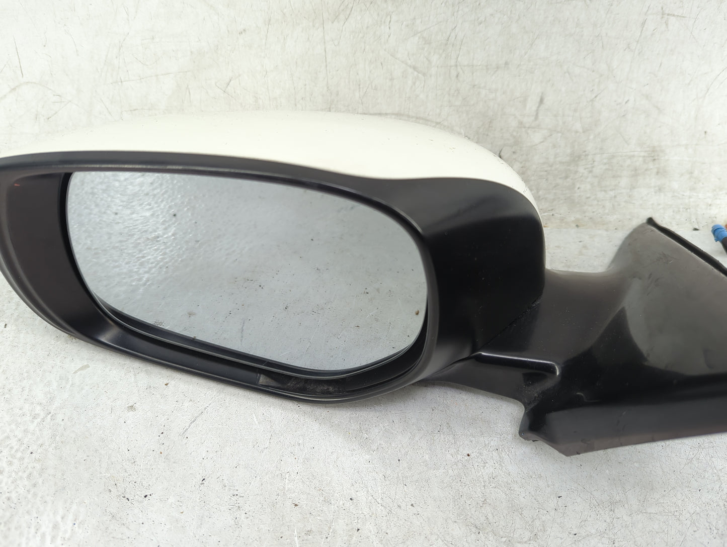 2014-2020 Infiniti Q50 Driver Side View Mirror - Left Door Mirror OEM Used - Oemusedautoparts1.com