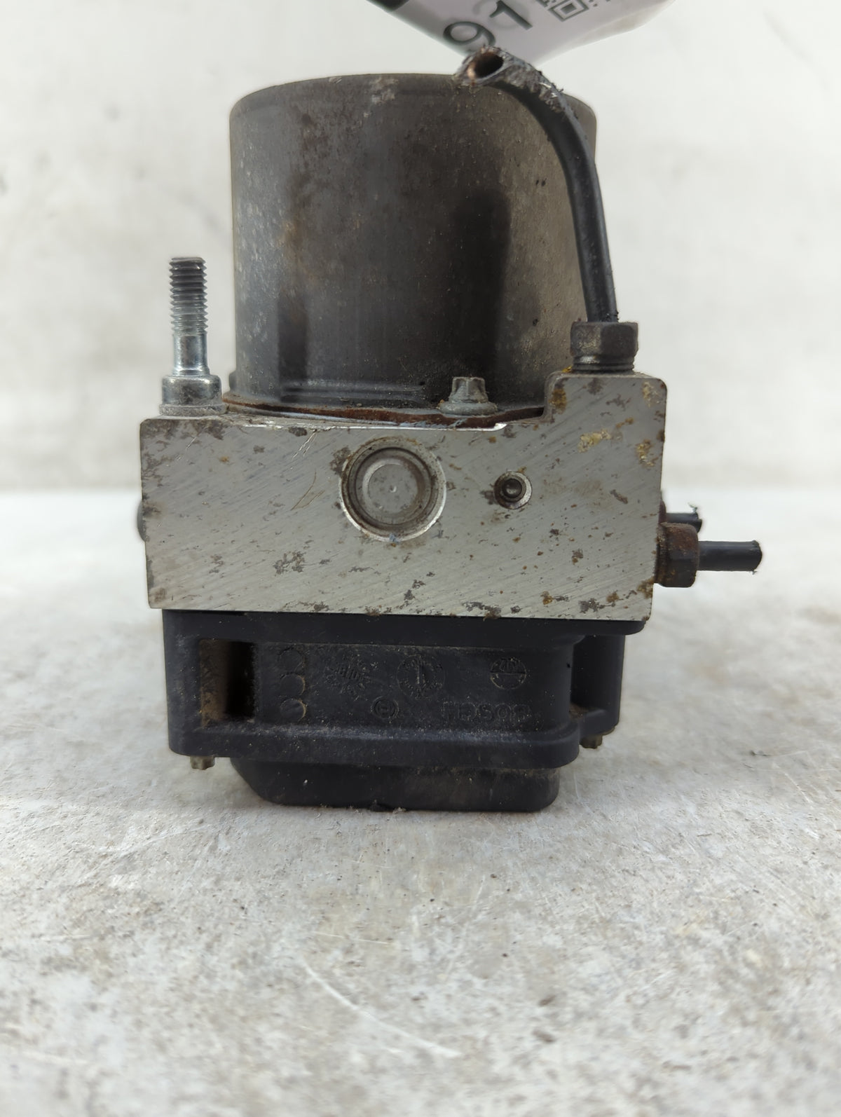 2018 Infiniti Q50 Anti-Lock Brake ABS Pump Module Actuator OEM P/N:0265232081 0265956081 Fits OEM Used Auto Parts - Oemuseda