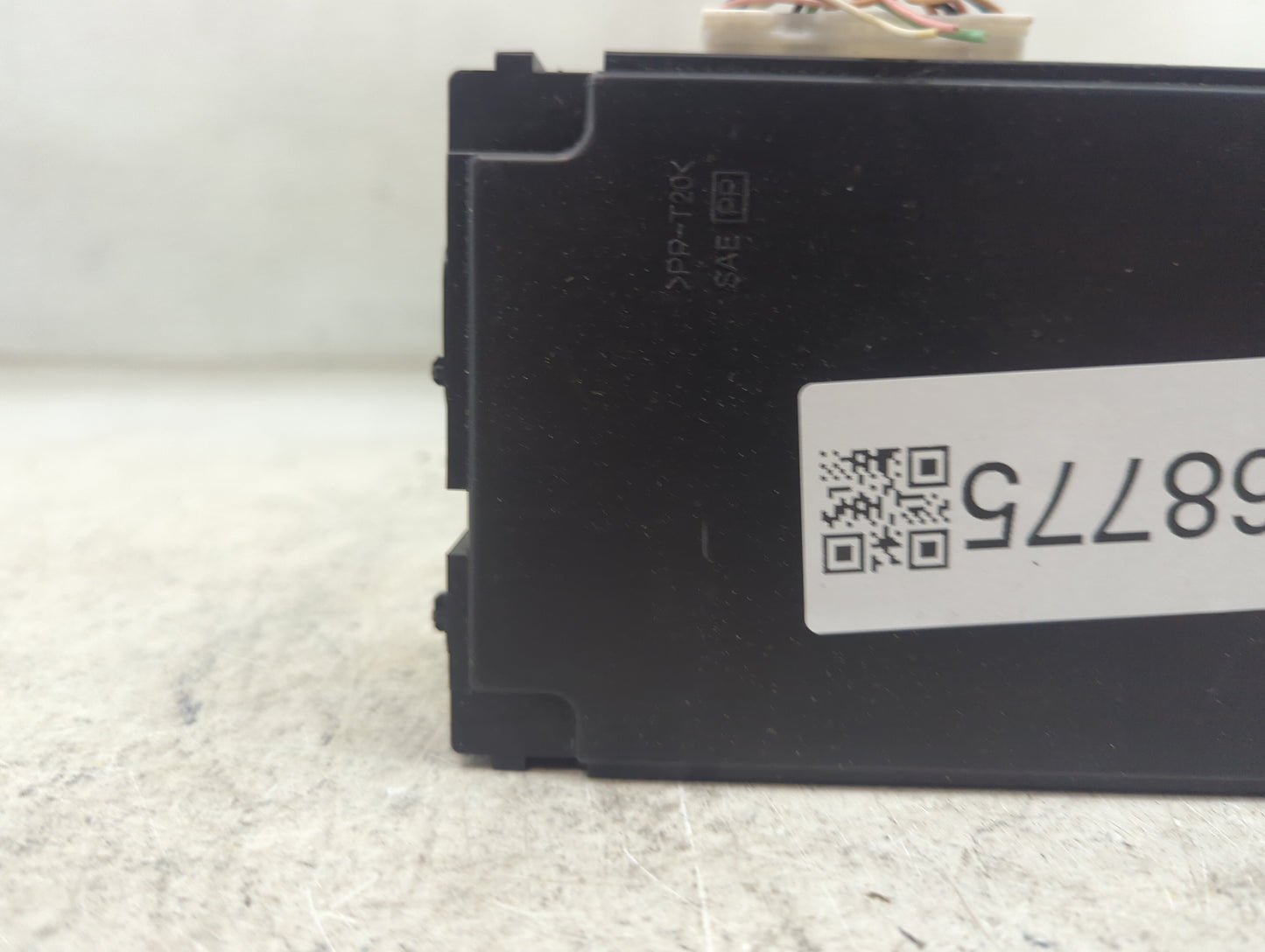 2018-2018 Infiniti Q50 Temperature Control Module 27760 6hj0a 1468775 - Oemusedautoparts1.com
