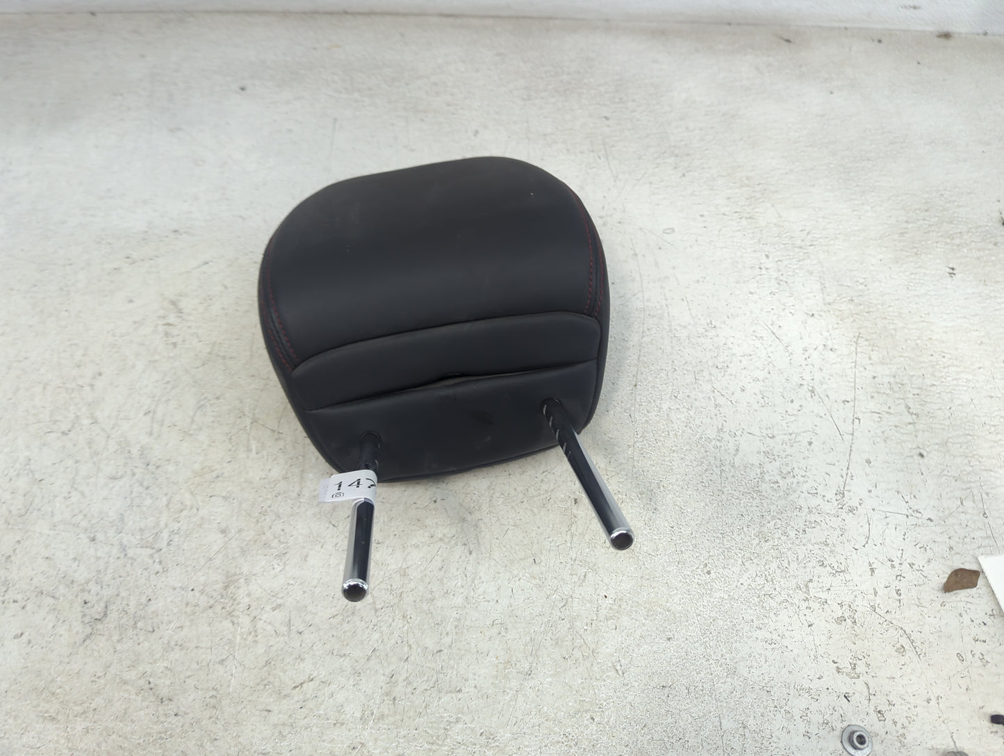 2018-2018 Infiniti Q50 Headrest Head Rest Front Driver Seat Black - Oemusedautoparts1.com