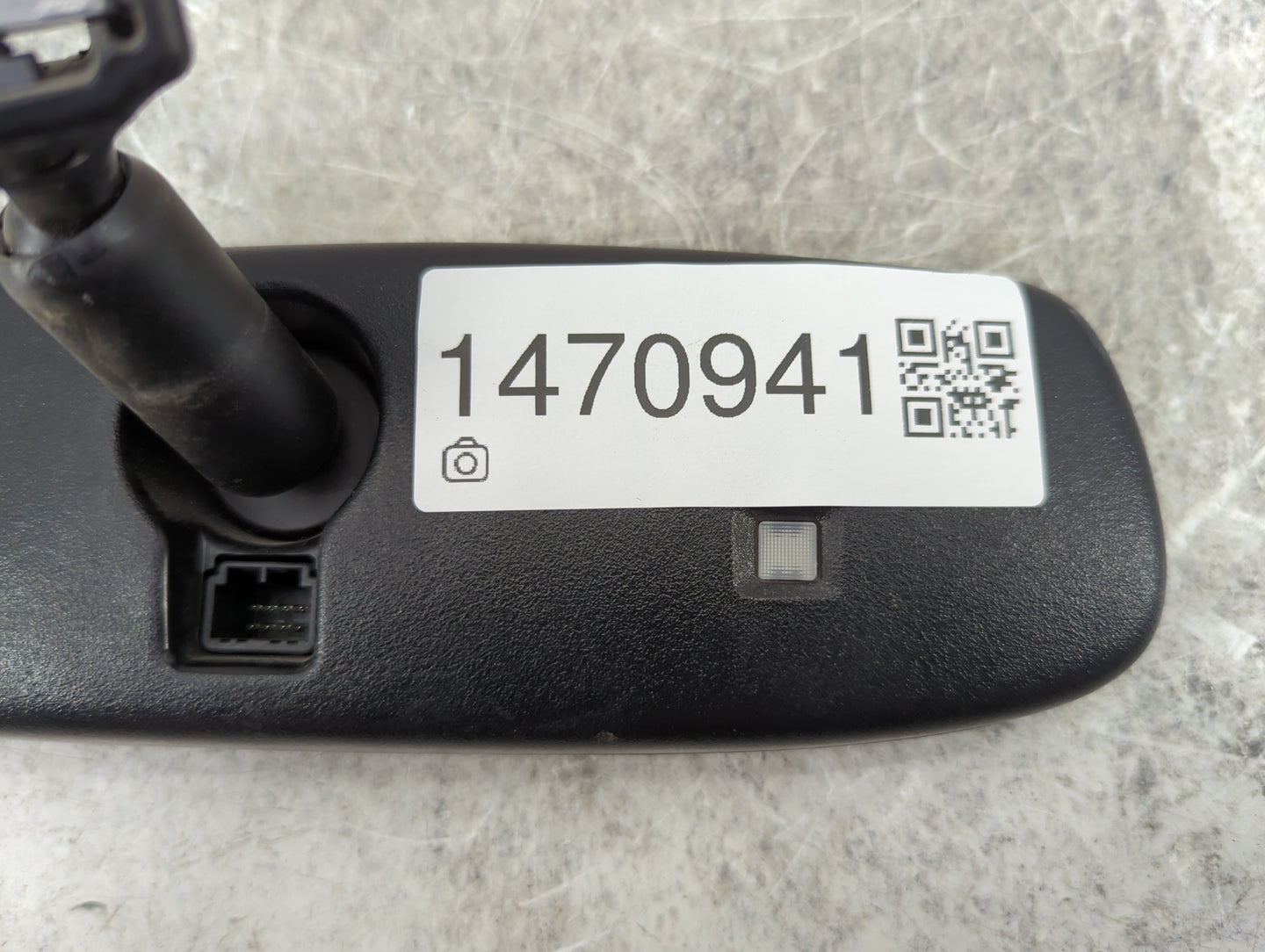 2016-2019 Infiniti Q50 Interior Rear View Mirror Replacement OEM P/N:NZLOBI2HL4 4112A-OBI2HL4 Fits OEM Used Auto Parts - Oem