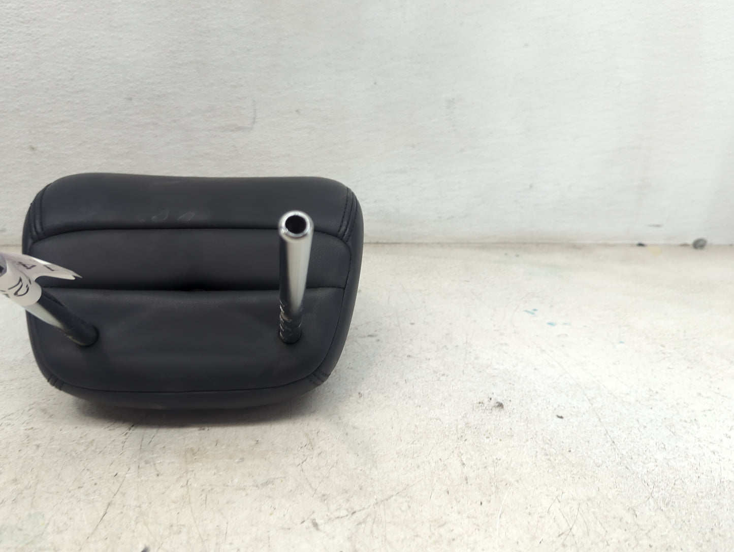 2018 Infiniti Q50 Headrest Head Rest Front Driver Seat Black 1472576 - Oemusedautoparts1.com