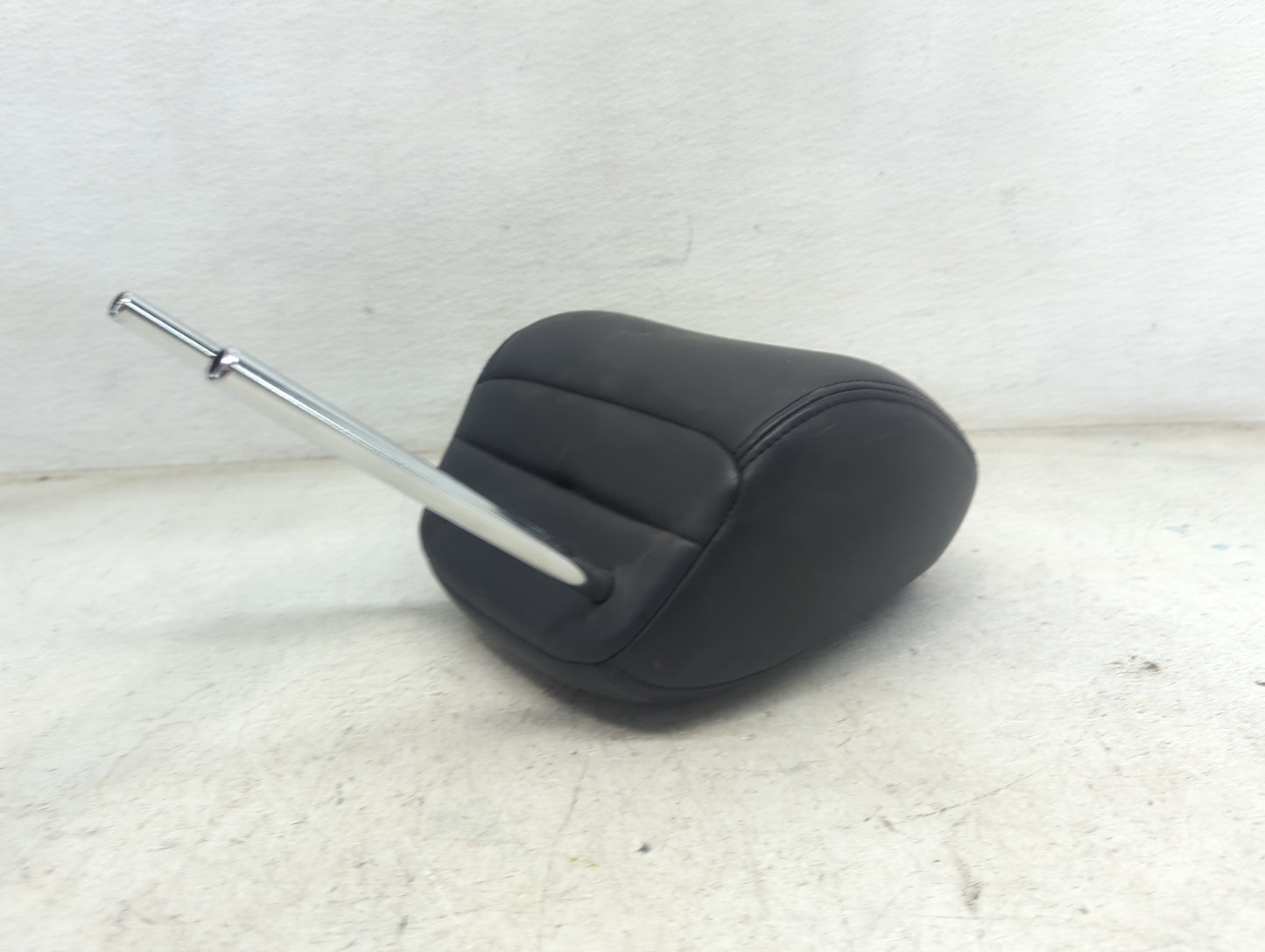 2018 Infiniti Q50 Headrest Head Rest Front Driver Seat Black 1472576 - Oemusedautoparts1.com