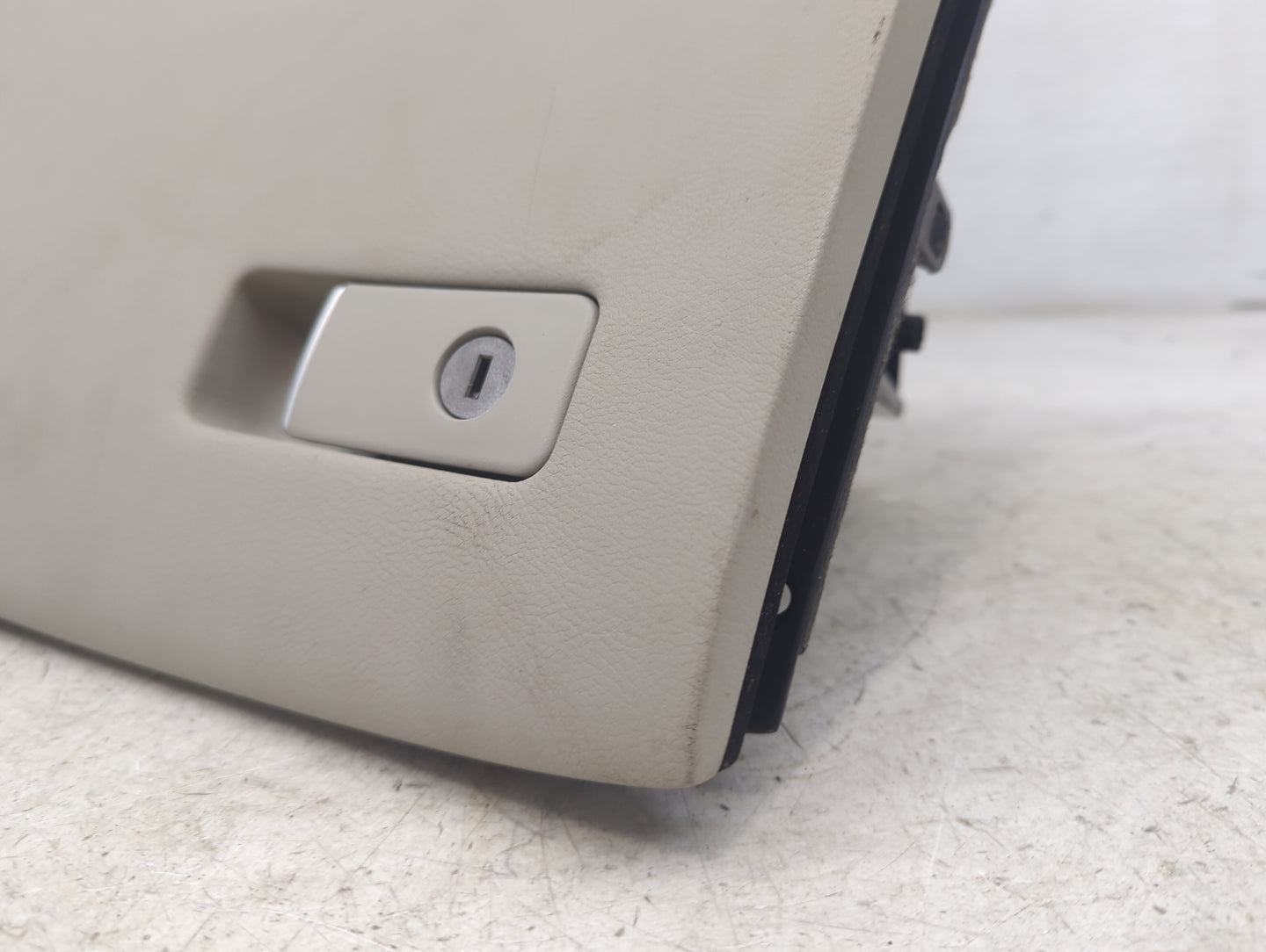 2018 Infiniti Q50 Passenger Glove Box Door Storage Compartment Tan - Oemusedautoparts1.com