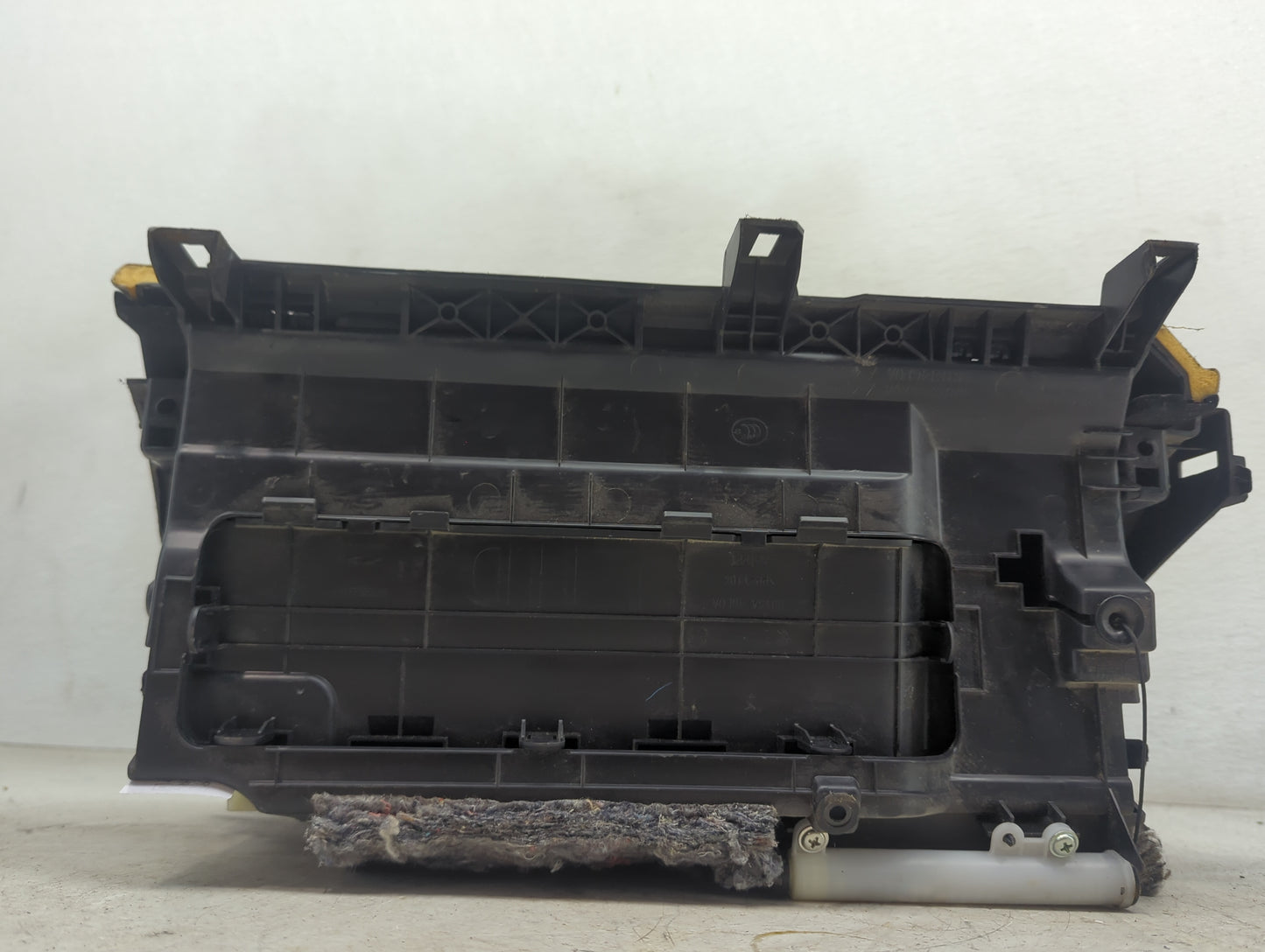 2018 Infiniti Q50 Passenger Glove Box Door Storage Compartment Tan - Oemusedautoparts1.com