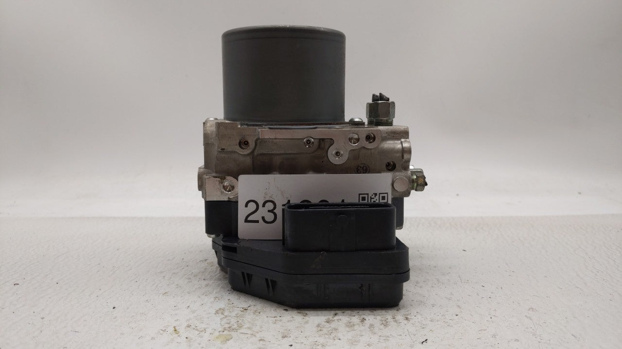 2018 Infiniti Q50 ABS Pump Control Module Replacement P/N:47660 4GU1A 47660 4GW0A Fits OEM Used Auto Parts - Oemusedautopart