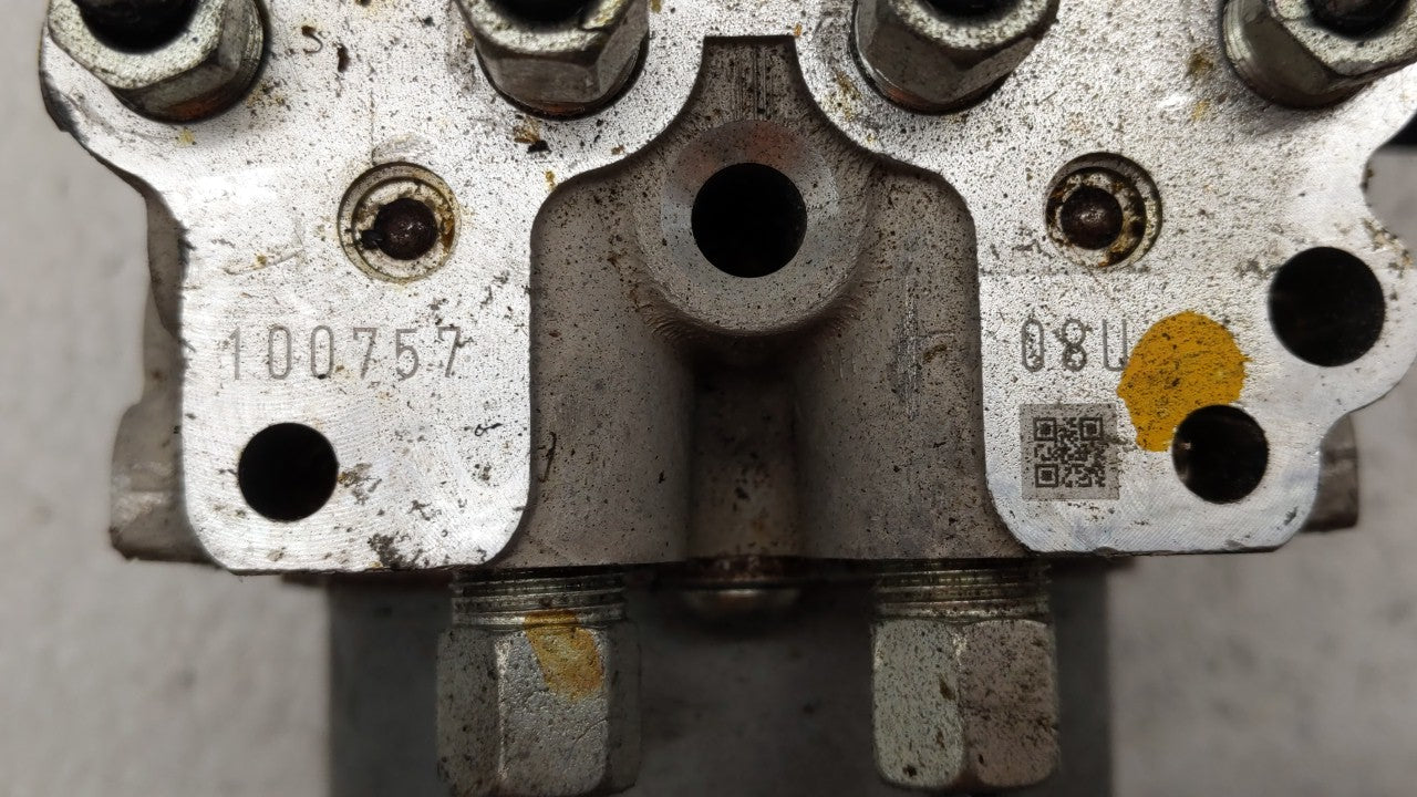 2018 Infiniti Q50 ABS Pump Control Module Replacement P/N:47660 4GU1A 47660 4GU0A Fits OEM Used Auto Parts - Oemusedautopart