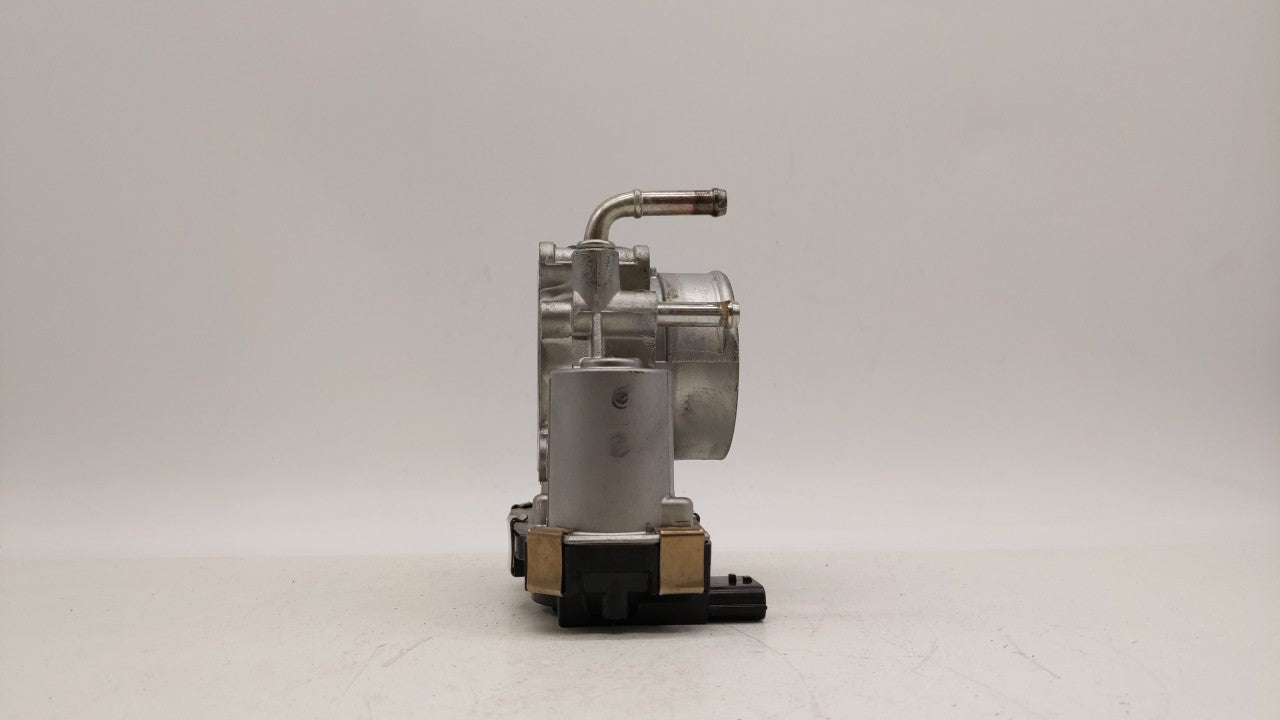 2016-2018 Infiniti Q50 Throttle Body P/N:RME60-52 Fits Fits 2016 2017 2018 OEM Used Auto Parts - Oemusedautoparts1.com