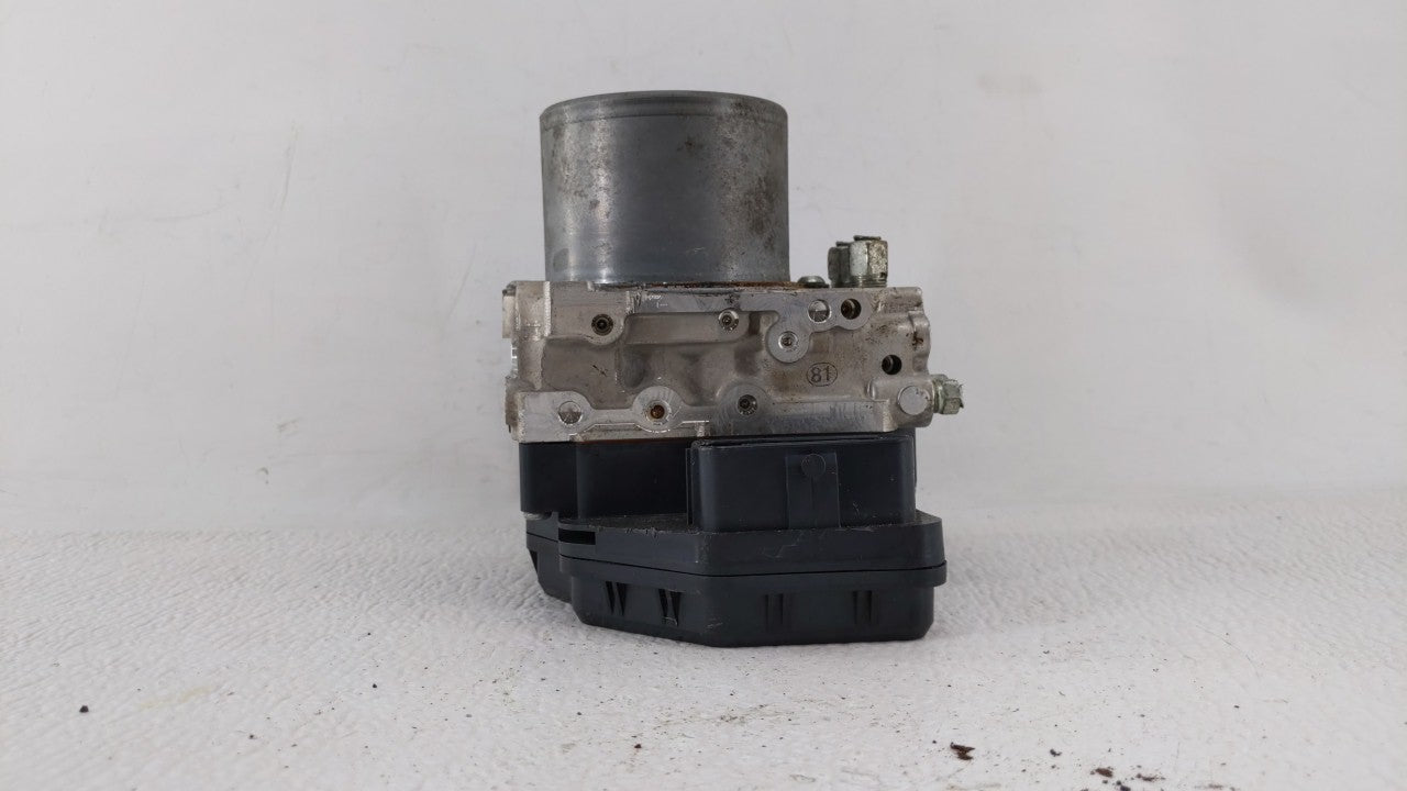 2018 Infiniti Q50 ABS Pump Control Module Replacement P/N:47660 4GV0A 47660 4GV1A Fits OEM Used Auto Parts - Oemusedautopart