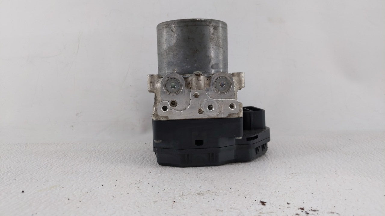 2018 Infiniti Q50 ABS Pump Control Module Replacement P/N:47660 4GV0A 47660 4GV1A Fits OEM Used Auto Parts - Oemusedautopart