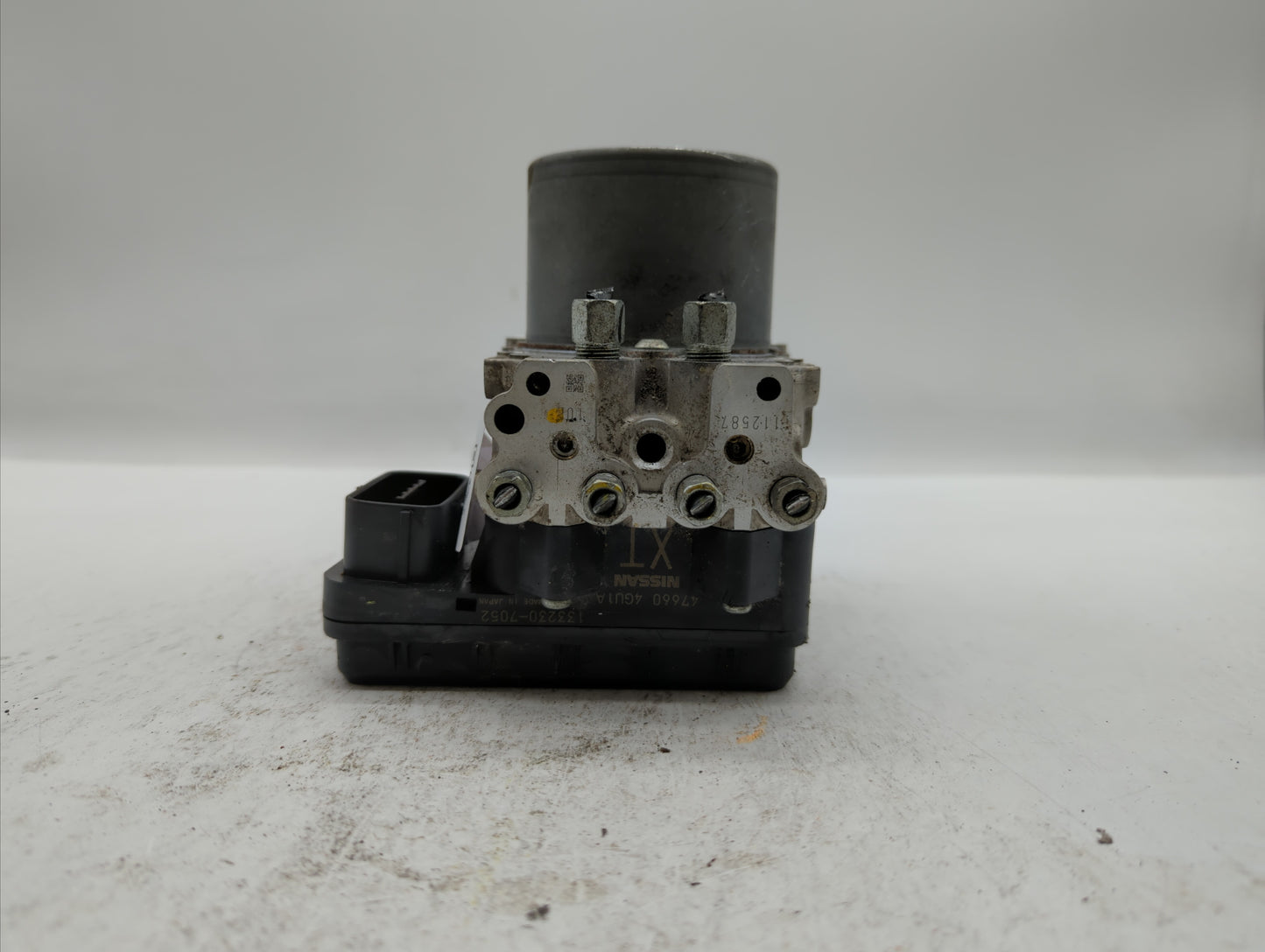 2018 Infiniti Q50 ABS Pump Control Module Replacement P/N:47660 4GU1A 47660 4GU0A Fits OEM Used Auto Parts - Oemusedautopart