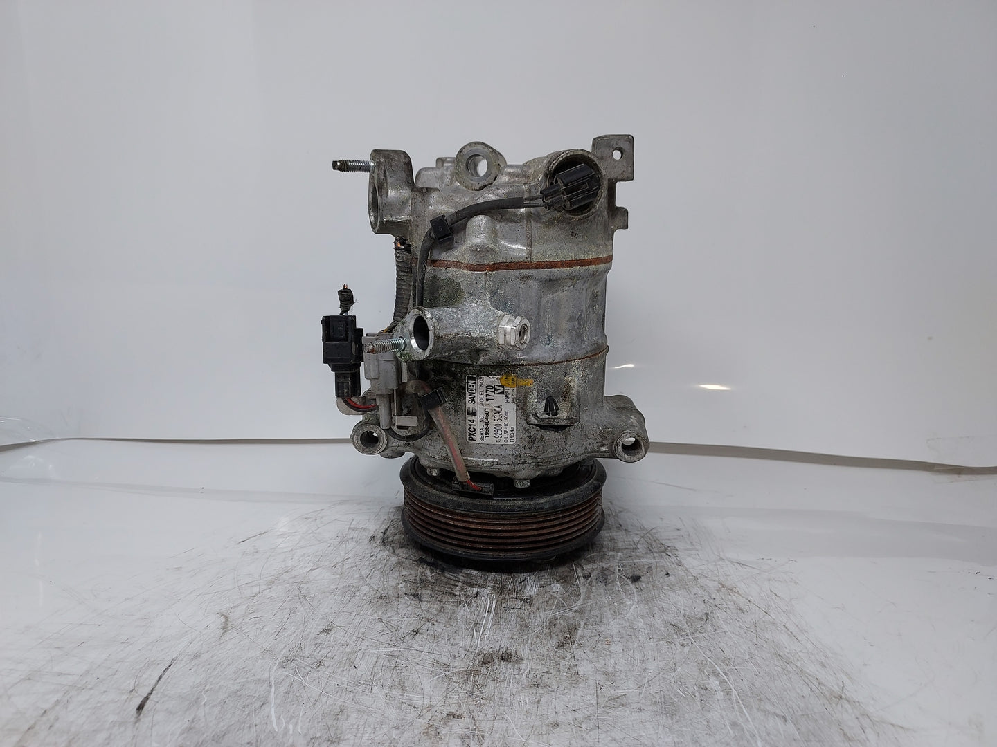 2016-2018 Infiniti Q50 Air Conditioning A/c Ac Compressor Oem - Oemusedautoparts1.com