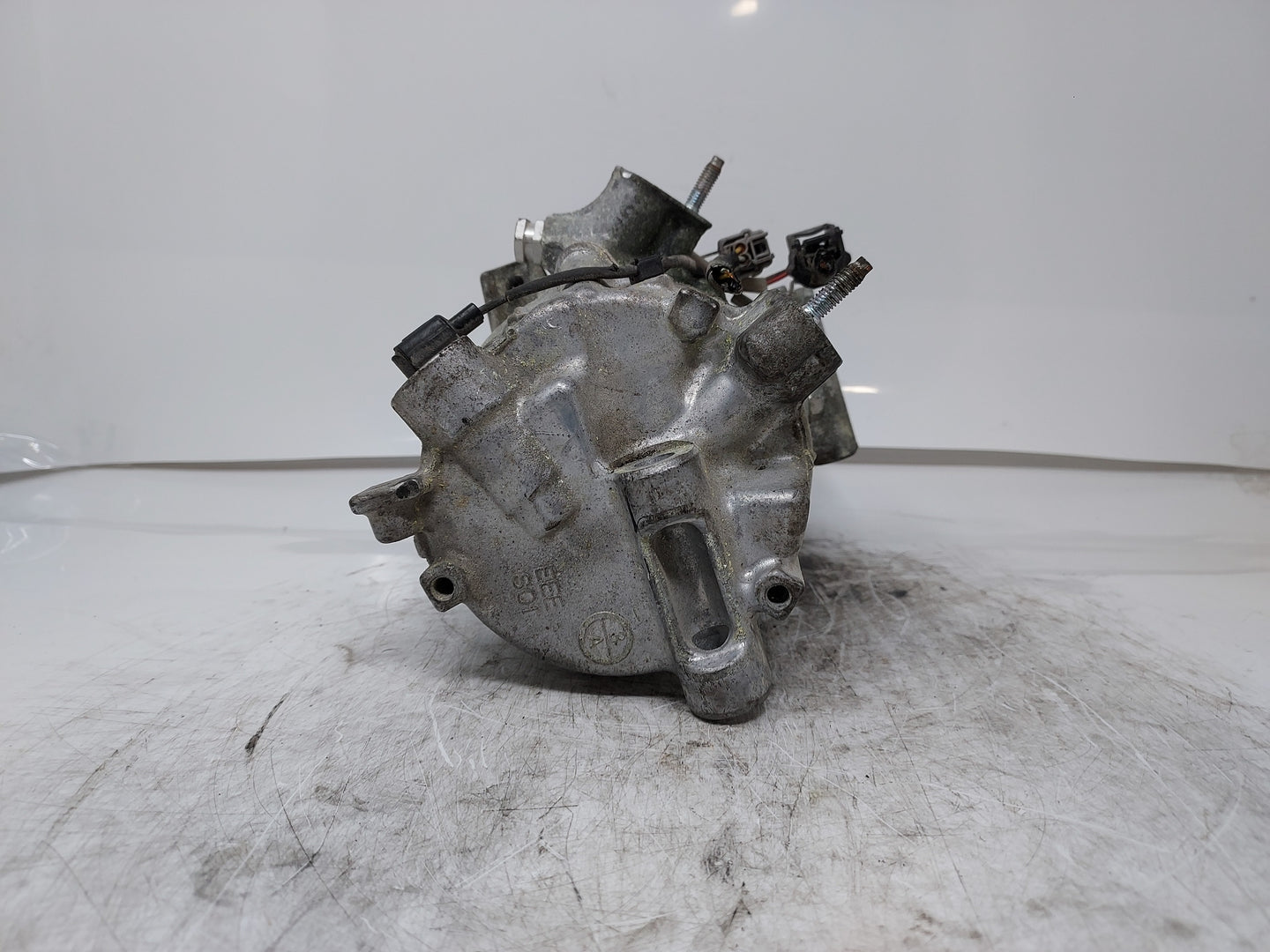 2016-2018 Infiniti Q50 Air Conditioning A/c Ac Compressor Oem - Oemusedautoparts1.com
