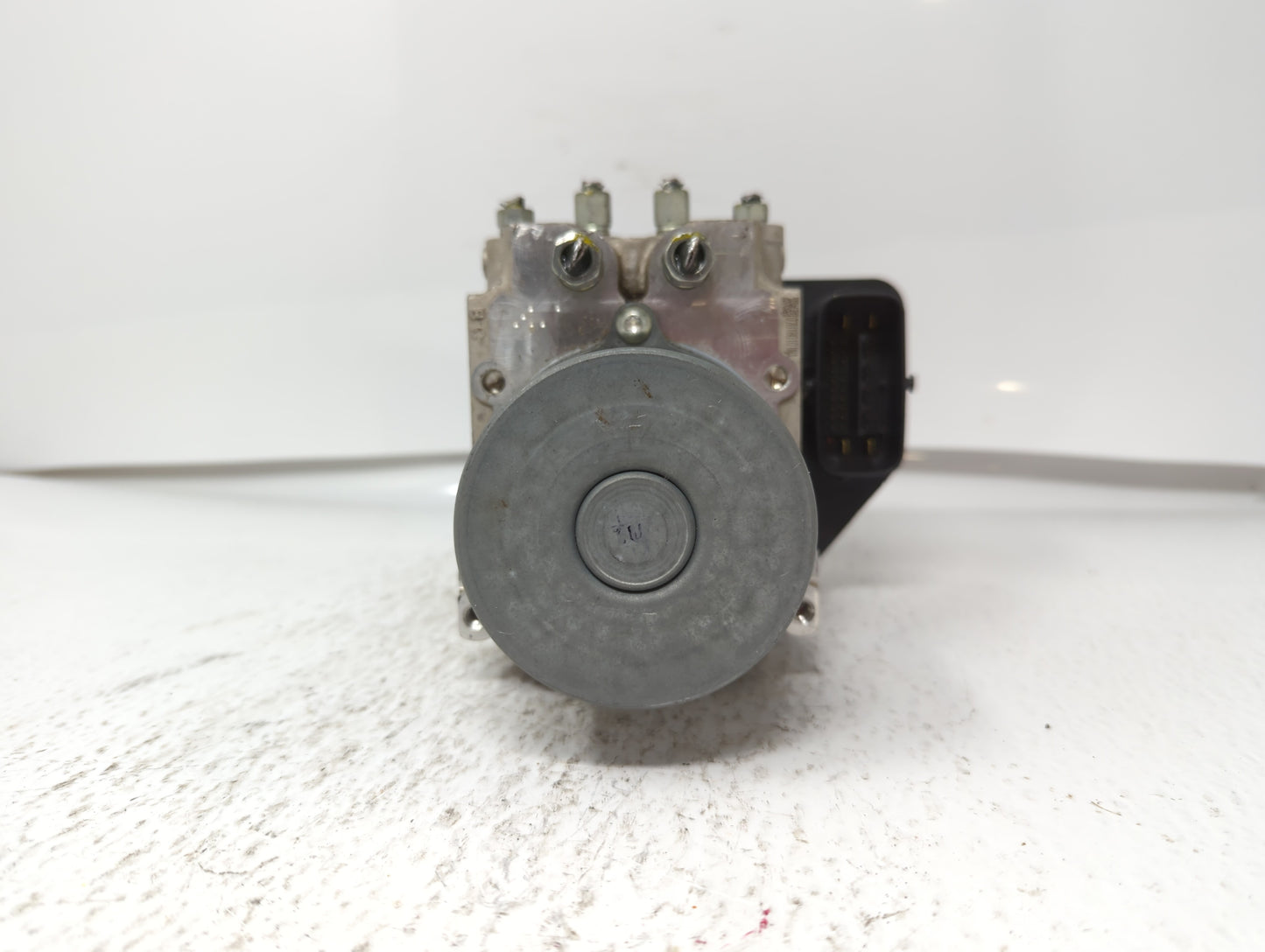 2018 Infiniti Q50 ABS Pump Control Module Replacement P/N:47660 4GV0A 47660 4GV1A Fits OEM Used Auto Parts - Oemusedautopart