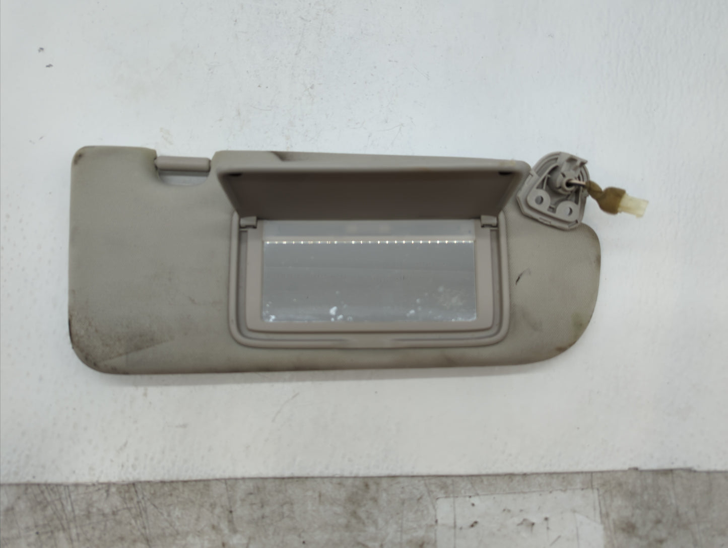 2014-2018 Infiniti Q50 Sun Visor Shade Replacement Passenger Right Mirror Fits Fits 2014 2015 2016 2017 2018 OEM Used Auto P