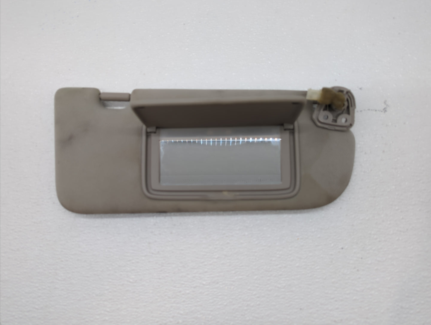 2014-2018 Infiniti Q50 Sun Visor Shade Replacement Passenger Right Mirror Fits Fits 2014 2015 2016 2017 2018 OEM Used Auto P