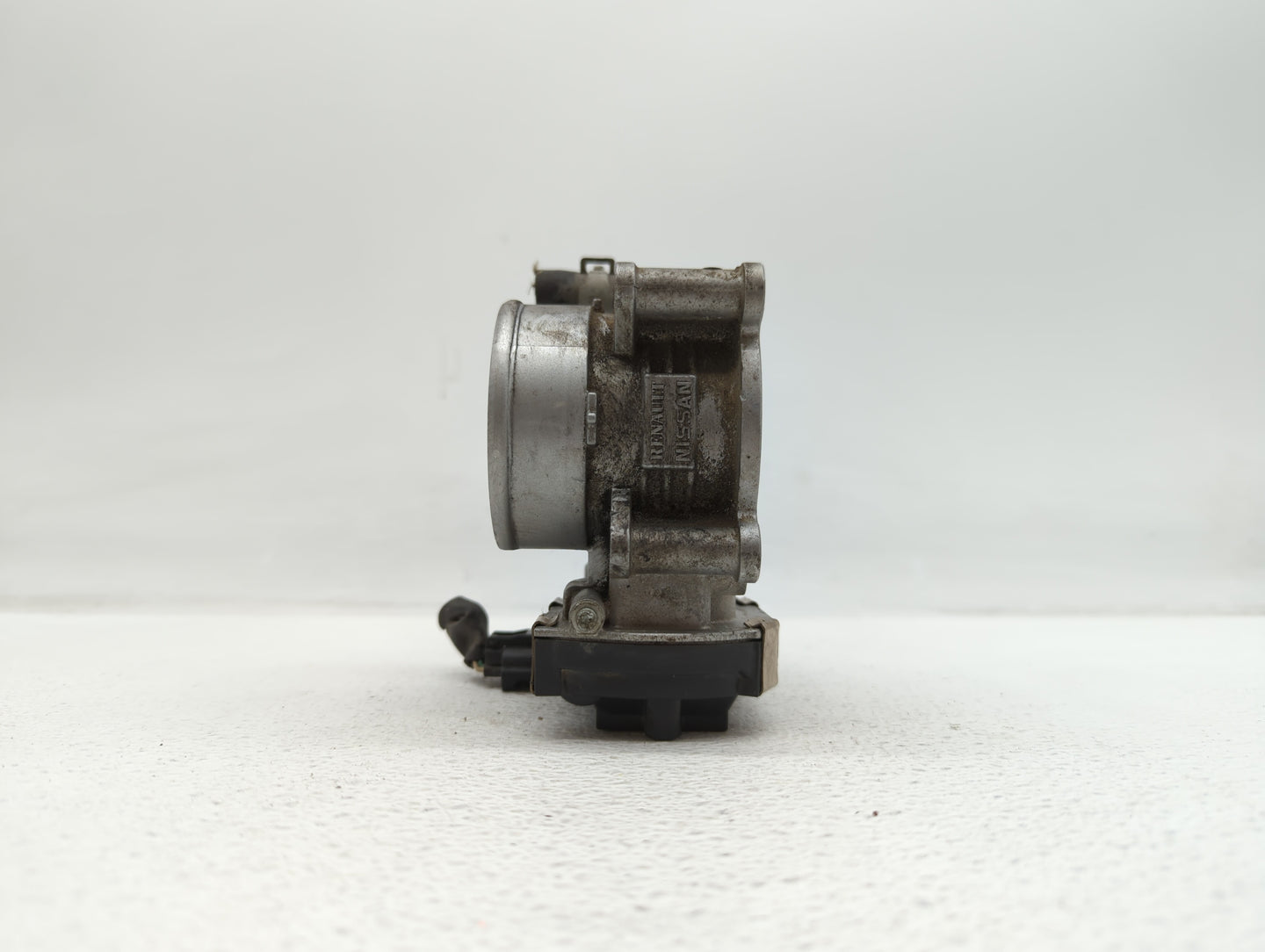 2016-2018 Infiniti Q50 Throttle Body P/N:RME60-52 Fits Fits 2016 2017 2018 OEM Used Auto Parts - Oemusedautoparts1.com