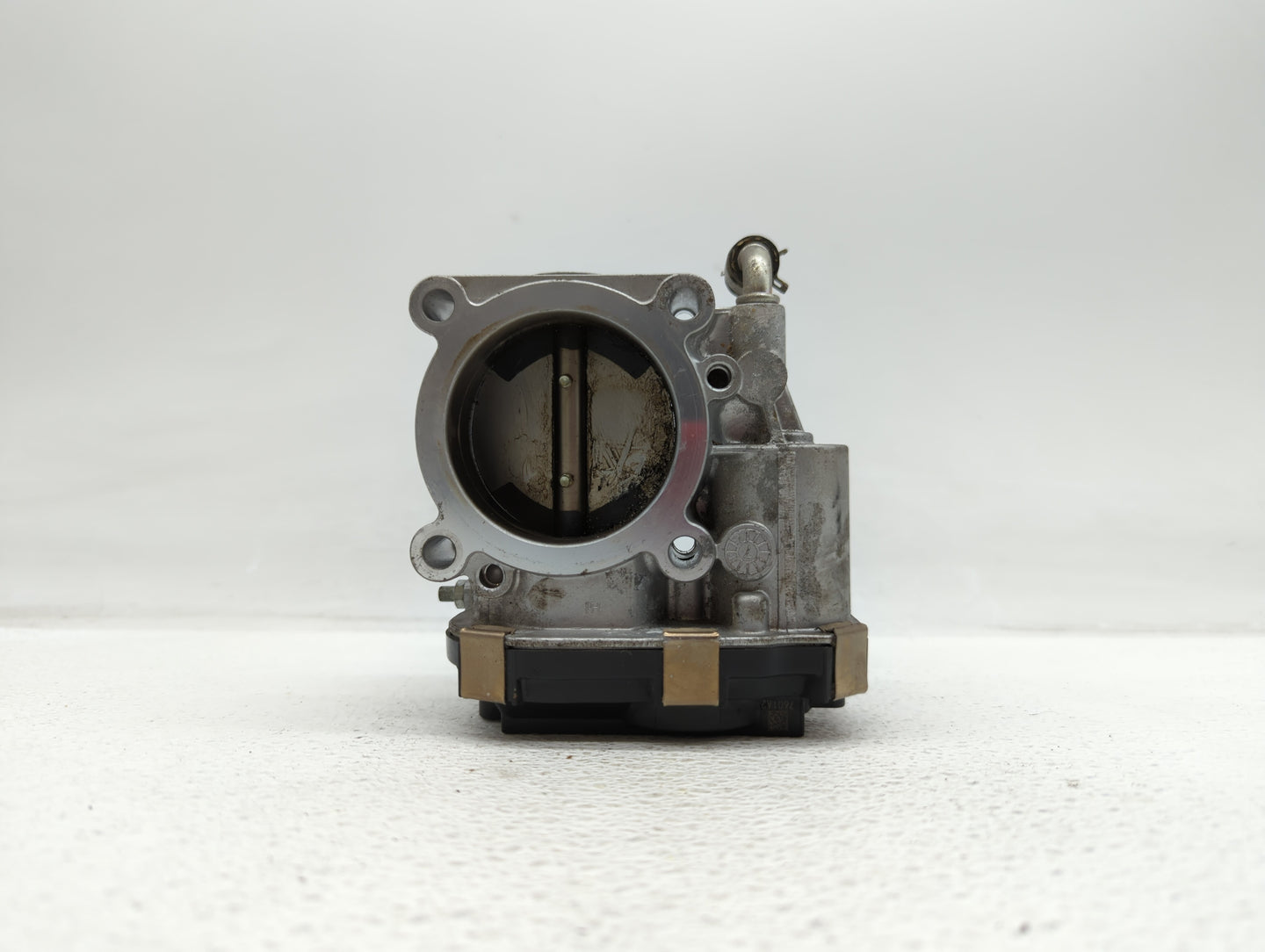 2016-2018 Infiniti Q50 Throttle Body P/N:RME60-52 Fits Fits 2016 2017 2018 OEM Used Auto Parts - Oemusedautoparts1.com