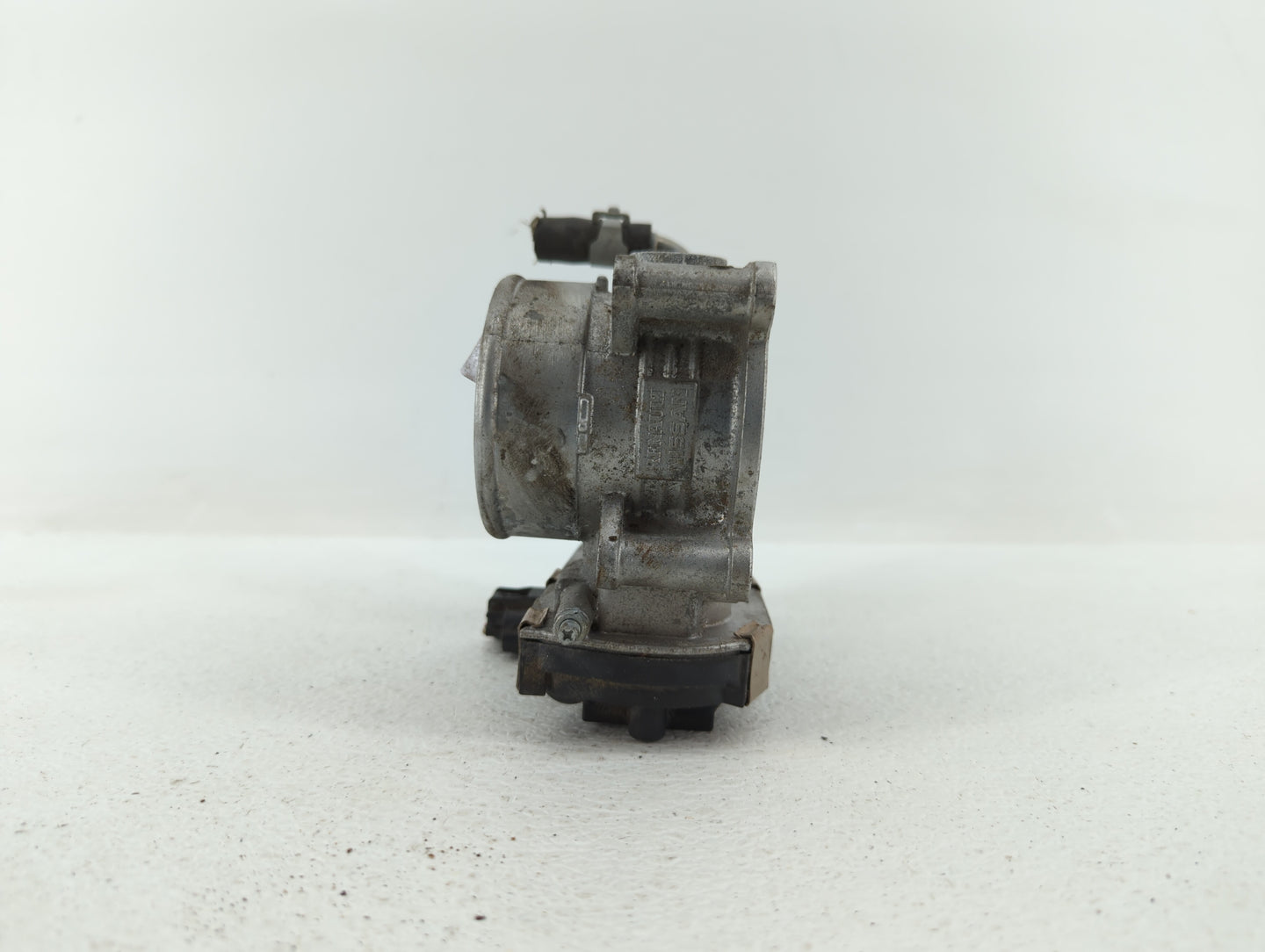 2016-2018 Infiniti Q50 Throttle Body P/N:RME60-52 Fits Fits 2016 2017 2018 OEM Used Auto Parts - Oemusedautoparts1.com