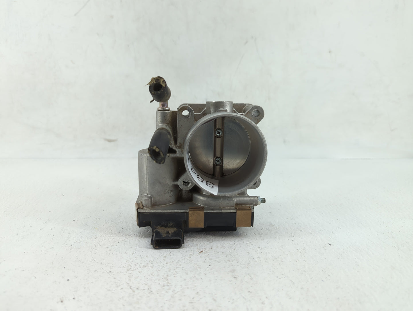 2016-2018 Infiniti Q50 Throttle Body P/N:RME60-52 Fits Fits 2016 2017 2018 OEM Used Auto Parts - Oemusedautoparts1.com