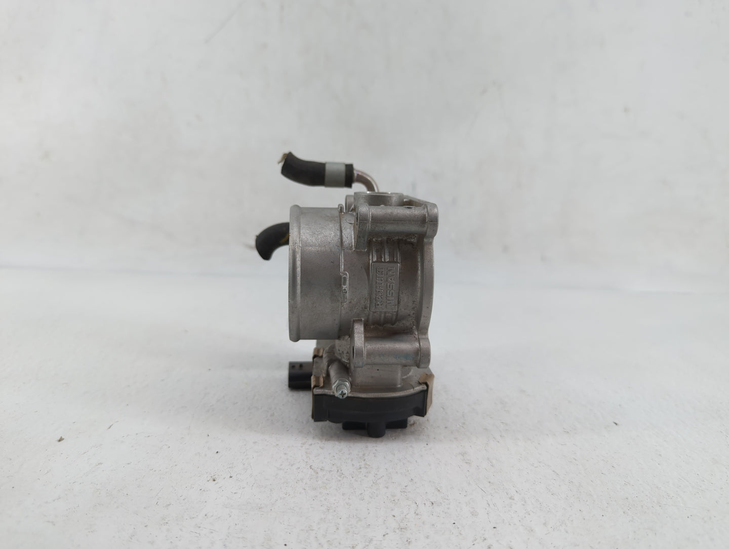 2016-2018 Infiniti Q50 Throttle Body P/N:RME60-52 Fits Fits 2016 2017 2018 OEM Used Auto Parts - Oemusedautoparts1.com