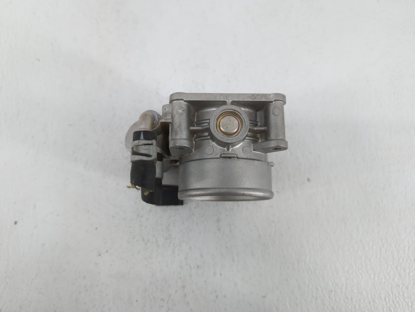 2016-2018 Infiniti Q50 Throttle Body P/N:RME60-52 Fits Fits 2016 2017 2018 OEM Used Auto Parts - Oemusedautoparts1.com
