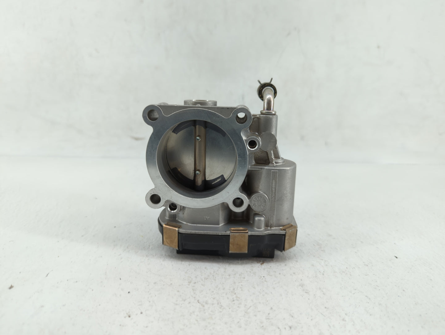 2016-2018 Infiniti Q50 Throttle Body P/N:RME60-52 Fits Fits 2016 2017 2018 OEM Used Auto Parts - Oemusedautoparts1.com
