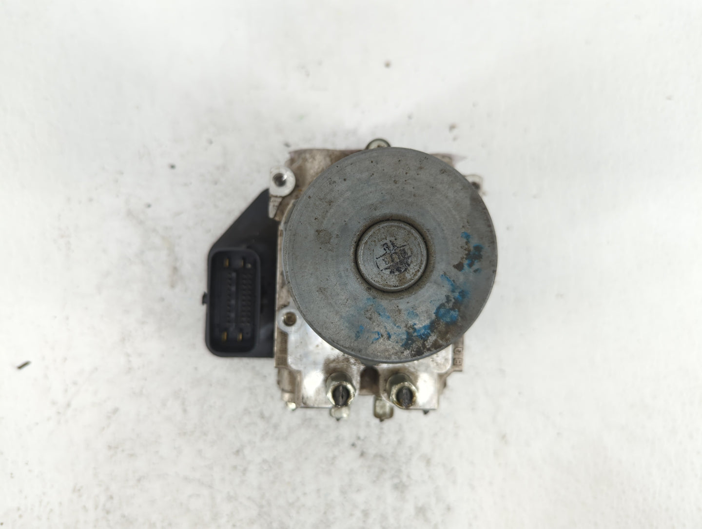 2018 Infiniti Q50 ABS Pump Control Module Replacement P/N:47660 4GV0A 47660 4GV1A Fits OEM Used Auto Parts - Oemusedautopart