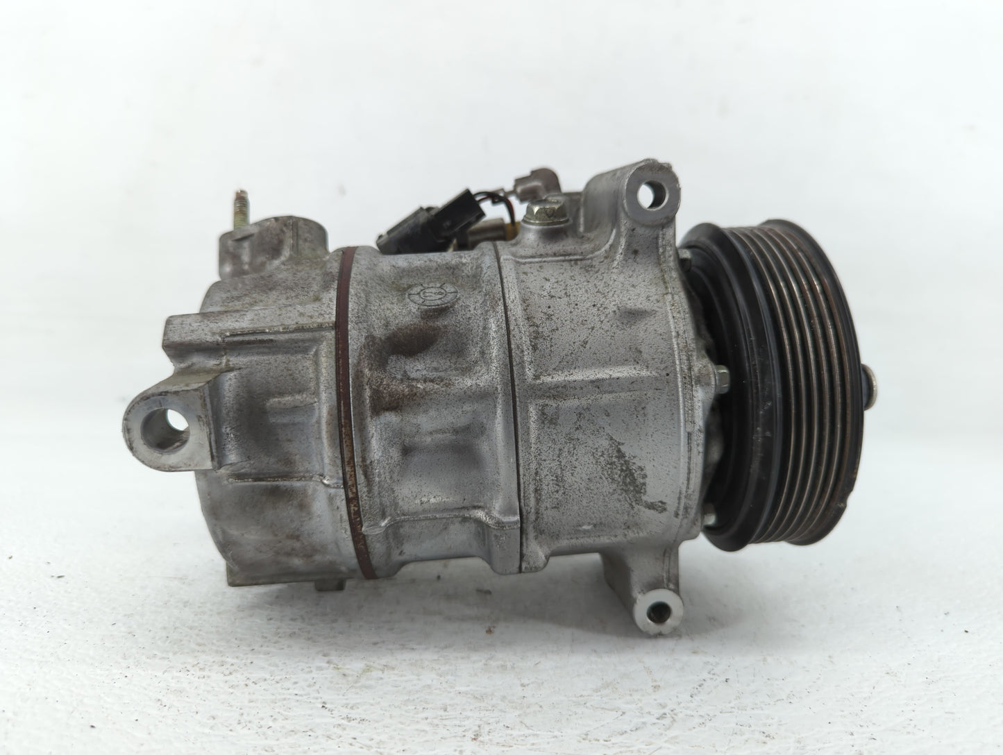 2016-2020 Infiniti Q50 Air Conditioning A/c Ac Compressor Oem - Oemusedautoparts1.com