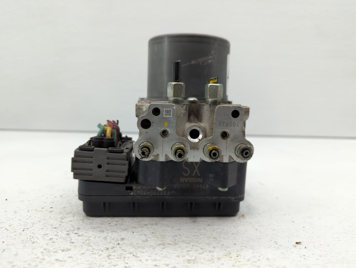 2018 Infiniti Q50 ABS Pump Control Module Replacement P/N:47660 4GU1A 47660 4GU0A Fits OEM Used Auto Parts - Oemusedautopart