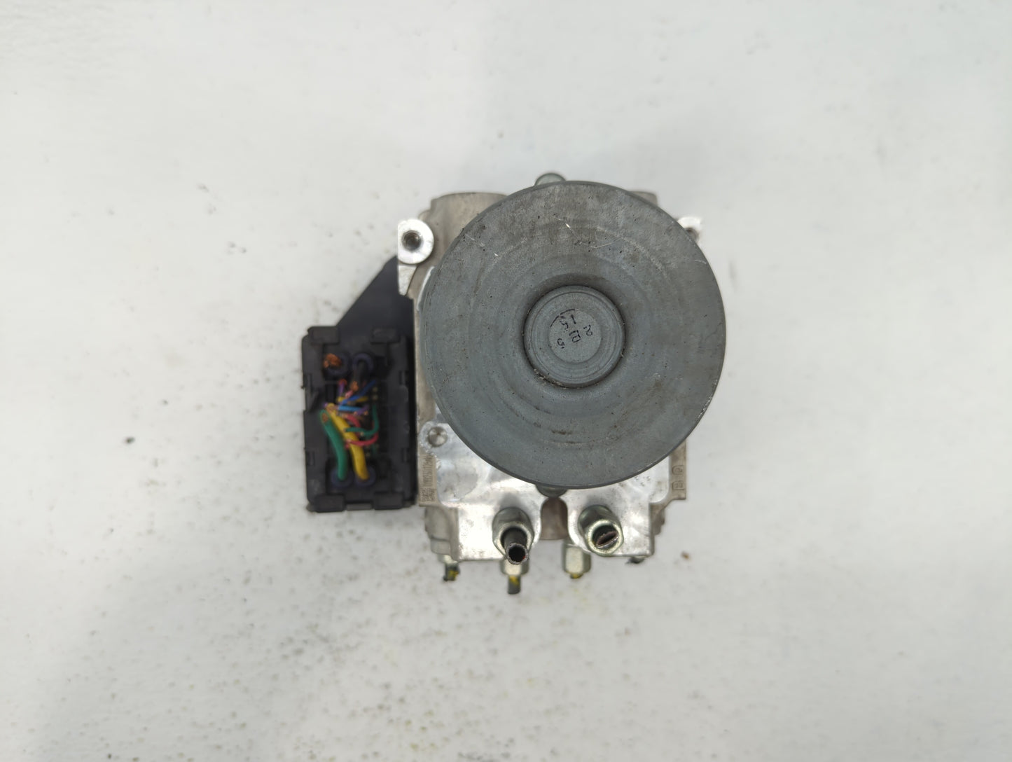2018 Infiniti Q50 ABS Pump Control Module Replacement P/N:47660 4GU1A 47660 4GU0A Fits OEM Used Auto Parts - Oemusedautopart