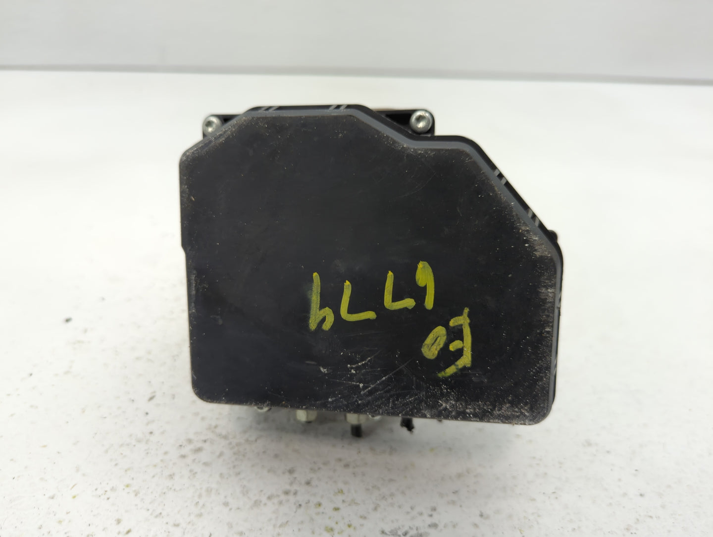 2018 Infiniti Q50 ABS Pump Control Module Replacement P/N:47660 4GU1A 47660 4GU0A Fits OEM Used Auto Parts - Oemusedautopart