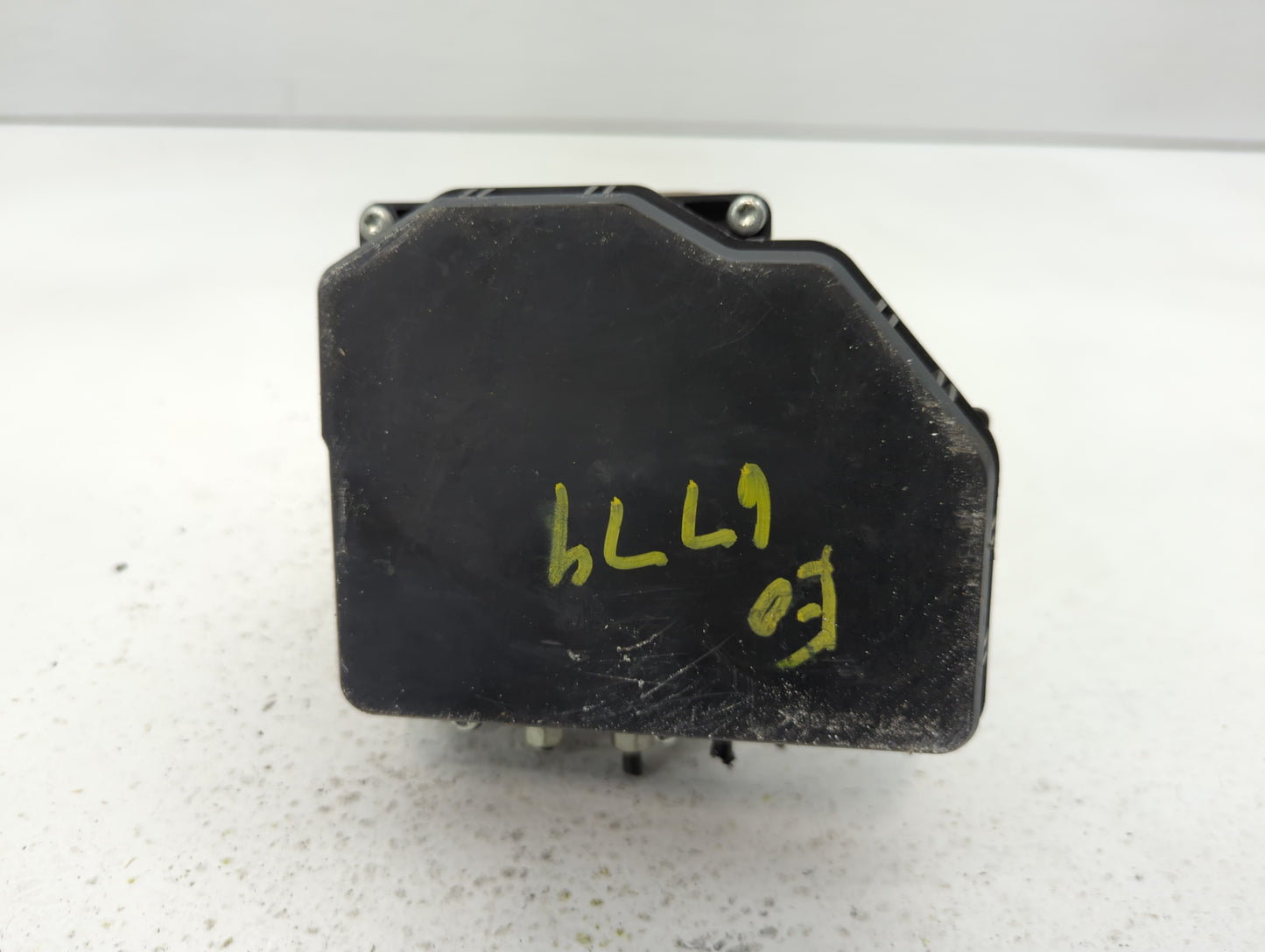 2018 Infiniti Q50 ABS Pump Control Module Replacement P/N:47660 4GU1A 47660 4GU0A Fits OEM Used Auto Parts - Oemusedautopart