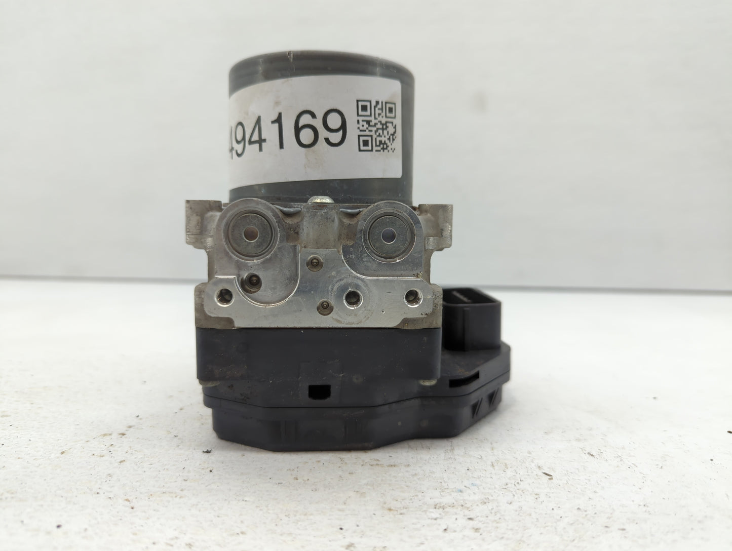 2018 Infiniti Q50 ABS Pump Control Module Replacement P/N:47660 4GV0A 47660 4GV1A Fits OEM Used Auto Parts - Oemusedautopart