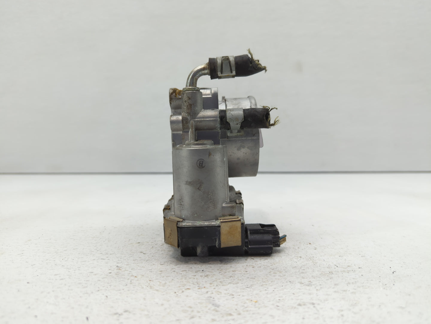 2016-2020 Infiniti Q50 Throttle Body P/N:RME60-52 RME60-52 7804 Fits Fits 2016 2017 2018 2019 2020 OEM Used Auto Parts - Oem