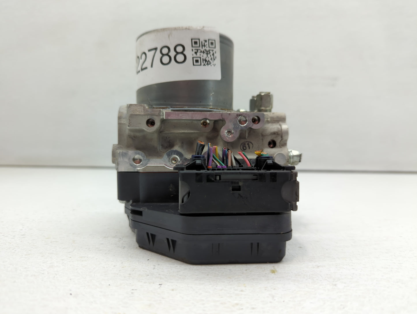 2018 Infiniti Q50 ABS Pump Control Module Replacement P/N:47660 4GU0A Fits OEM Used Auto Parts - Oemusedautoparts1.com