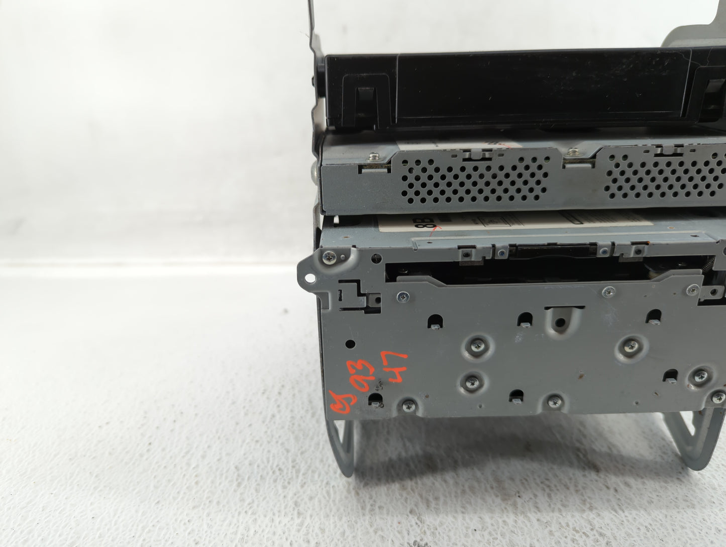 2014-2018 Infiniti Q50 Am Fm Cd Player Radio Receiver - Oemusedautoparts1.com