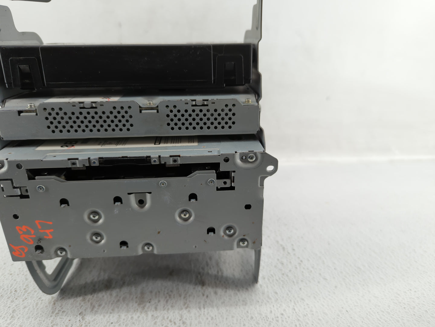 2014-2018 Infiniti Q50 Am Fm Cd Player Radio Receiver - Oemusedautoparts1.com