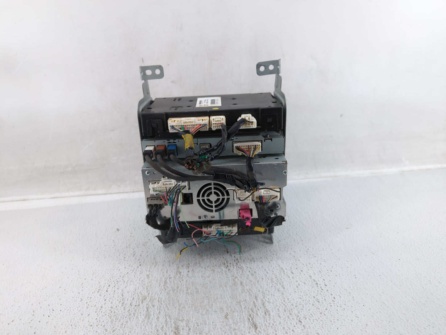 2014-2018 Infiniti Q50 Am Fm Cd Player Radio Receiver - Oemusedautoparts1.com