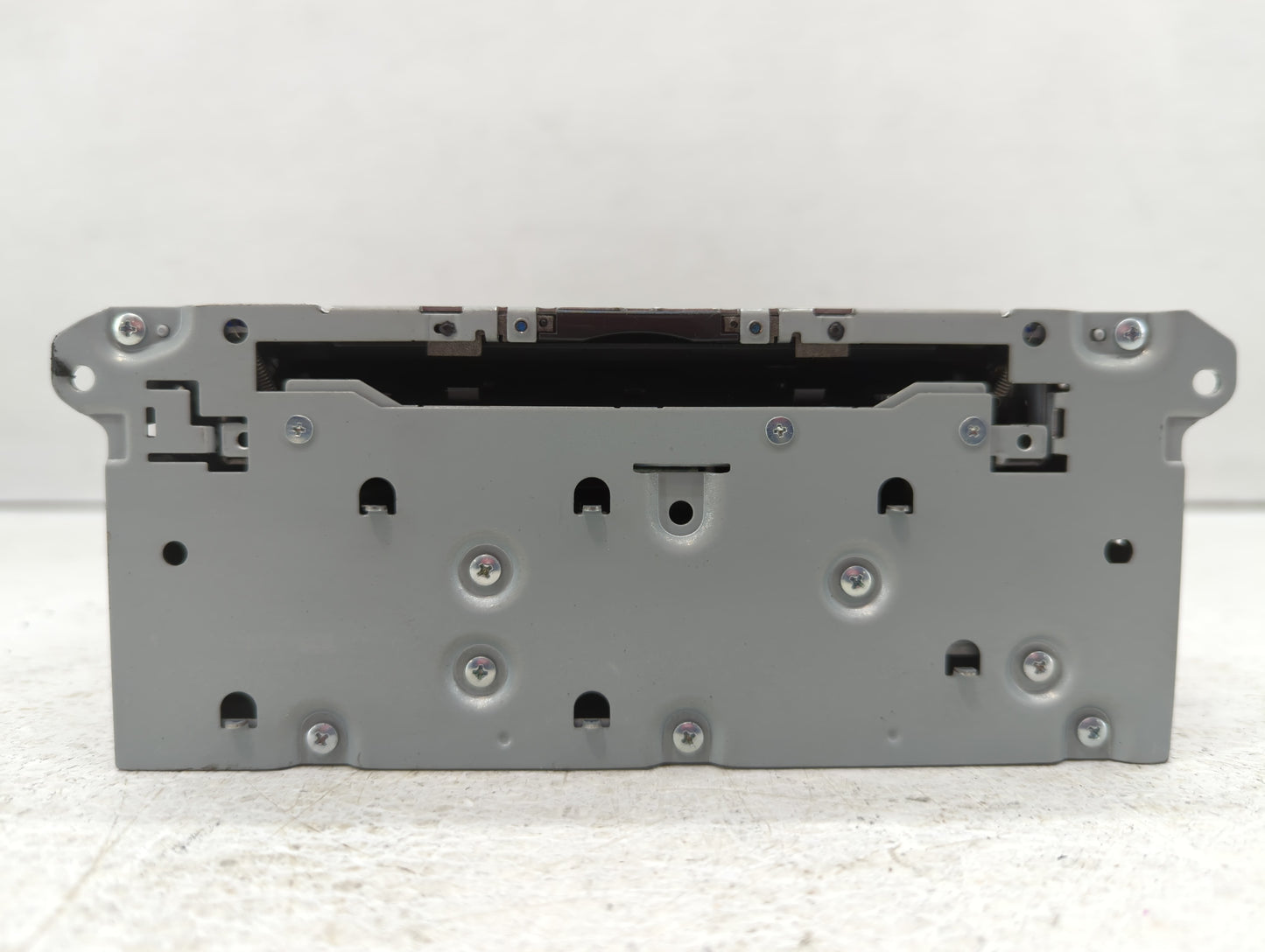 2015-2019 Infiniti Q50 Am Fm Cd Player Radio Receiver - Oemusedautoparts1.com