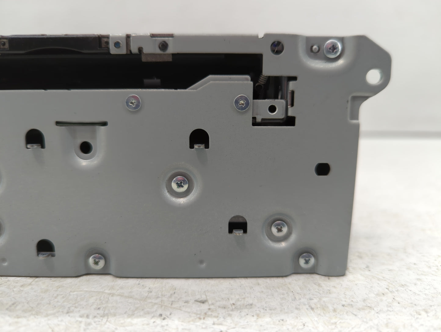 2015-2019 Infiniti Q50 Am Fm Cd Player Radio Receiver - Oemusedautoparts1.com