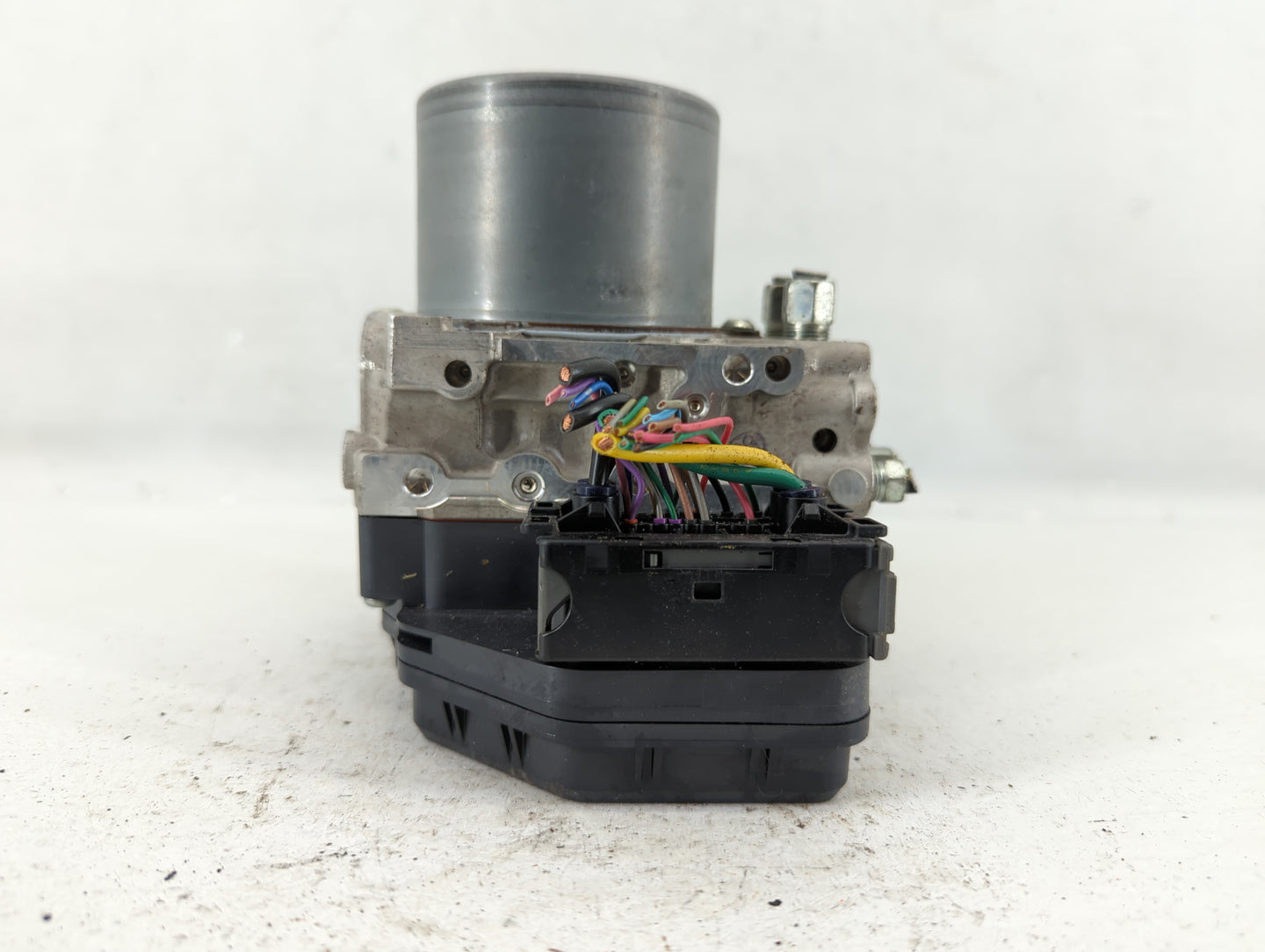 2018 Infiniti Q50 ABS Pump Control Module Replacement P/N:47660 4GUUA Fits OEM Used Auto Parts - Oemusedautoparts1.com