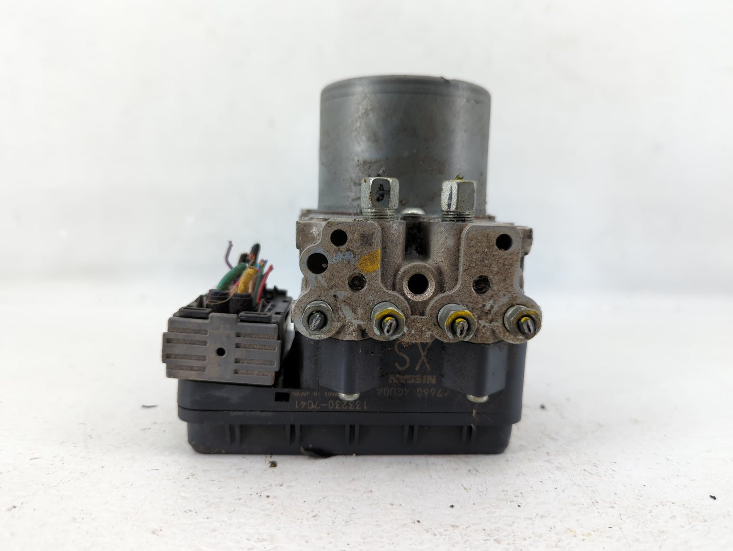 2018 Infiniti Q50 ABS Pump Control Module Replacement P/N:47660 4GUUA Fits OEM Used Auto Parts - Oemusedautoparts1.com