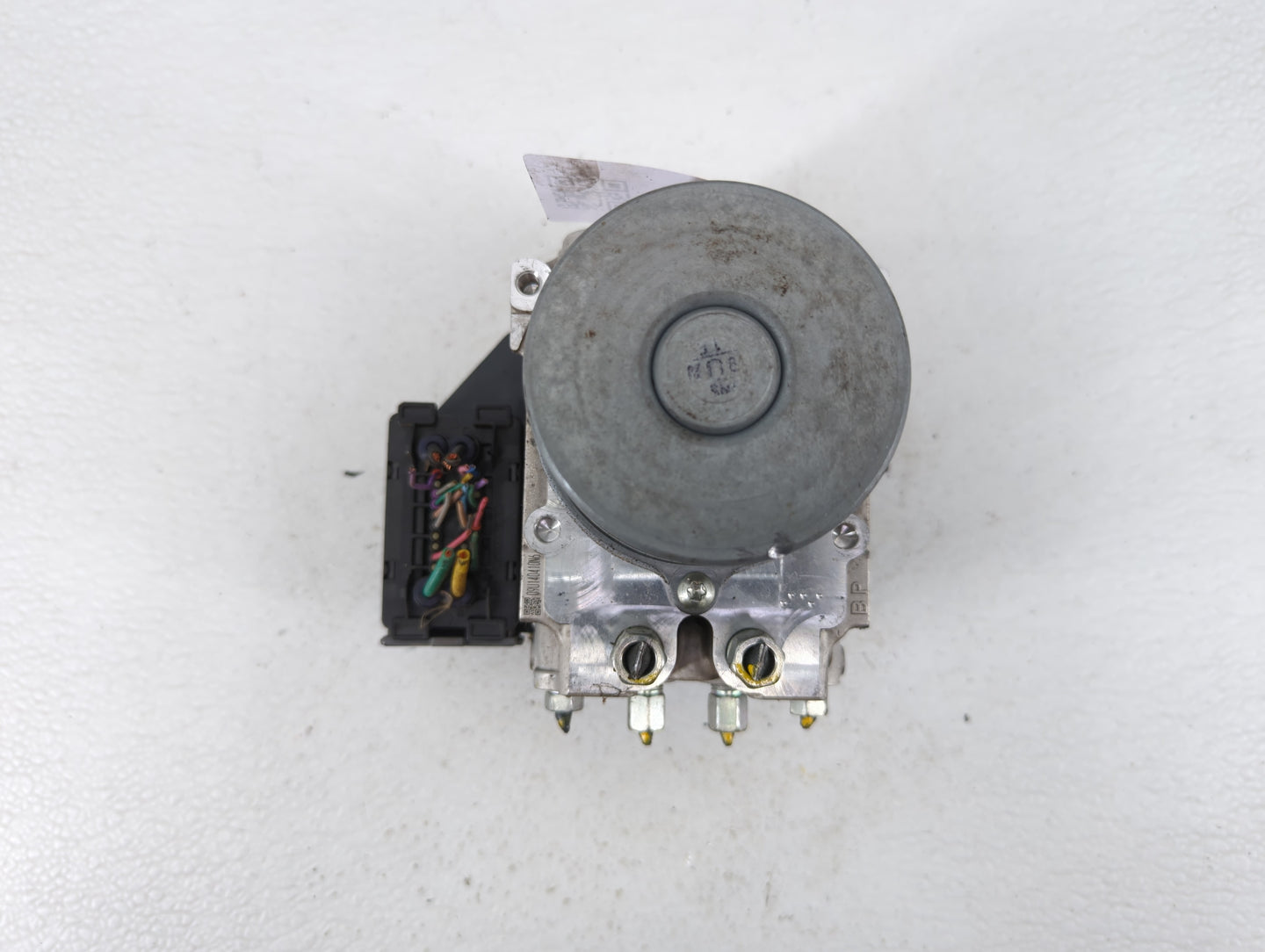 2018 Infiniti Q50 ABS Pump Control Module Replacement P/N:47660 4GUUA Fits OEM Used Auto Parts - Oemusedautoparts1.com